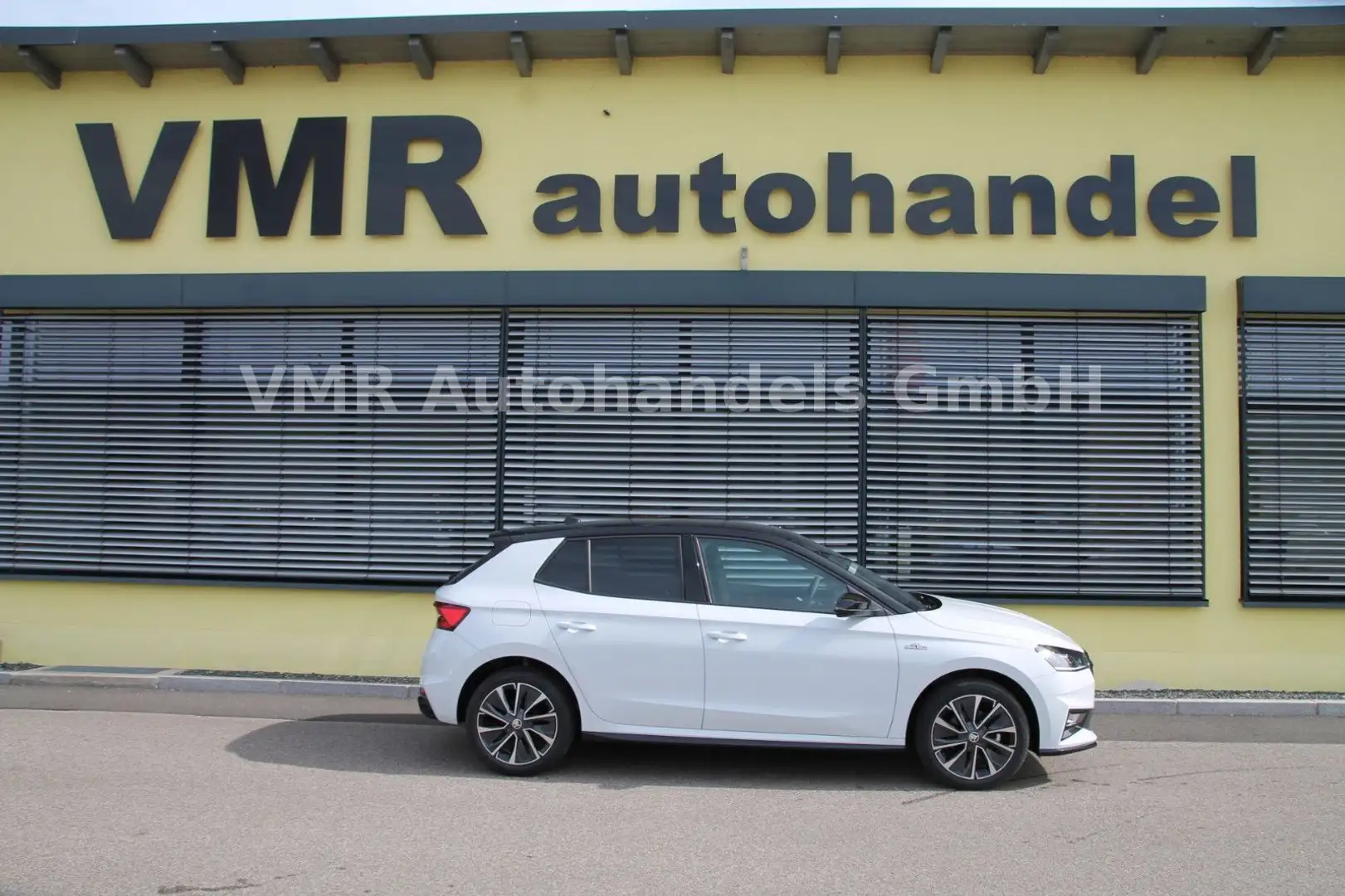 Skoda Fabia 1.0 TSI DSG Monte Carlo *17"*5J.Garantie* Weiß - 1
