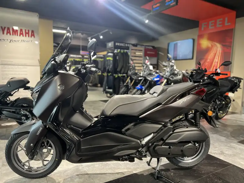 Yamaha X-Max 125 - foto 4