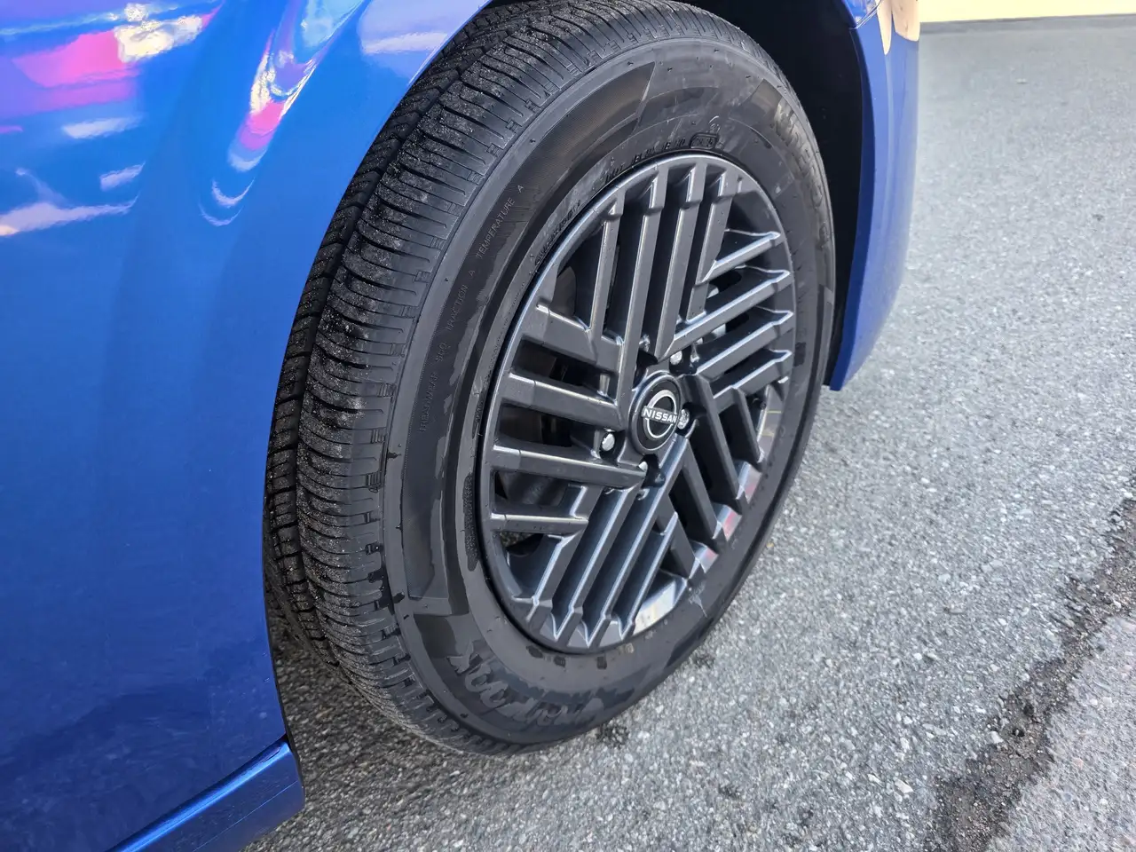 Nissan Sentra снимка Nissan Sentra