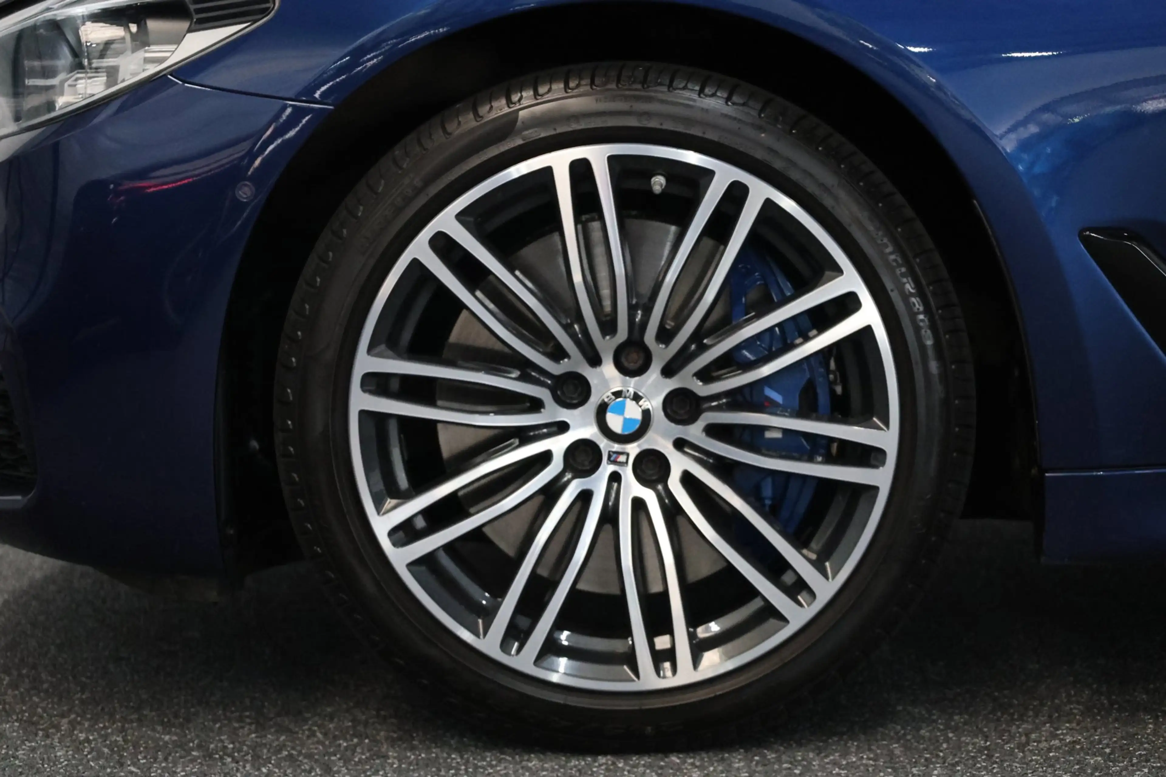 BMW 540 5-serie Touring 540i xDrive M-Sport LED/VIRTUAL/SF — photo 19