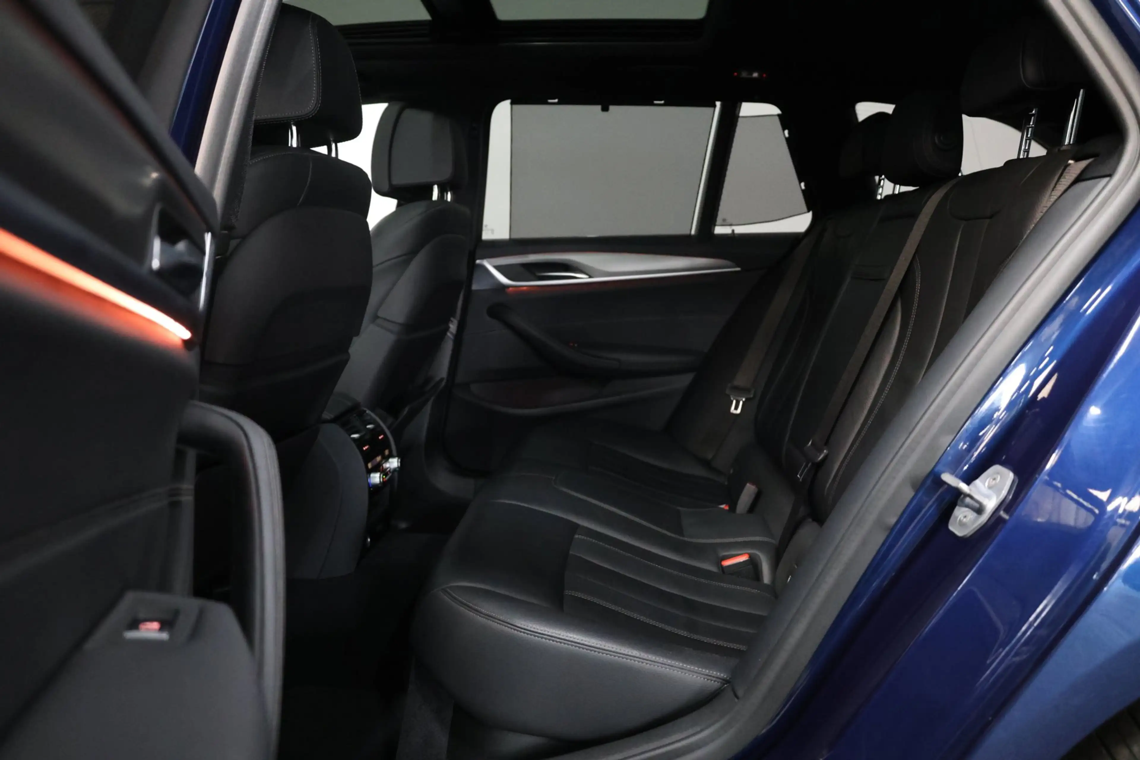 BMW 540 5-serie Touring 540i xDrive M-Sport LED/VIRTUAL/SF — photo 10