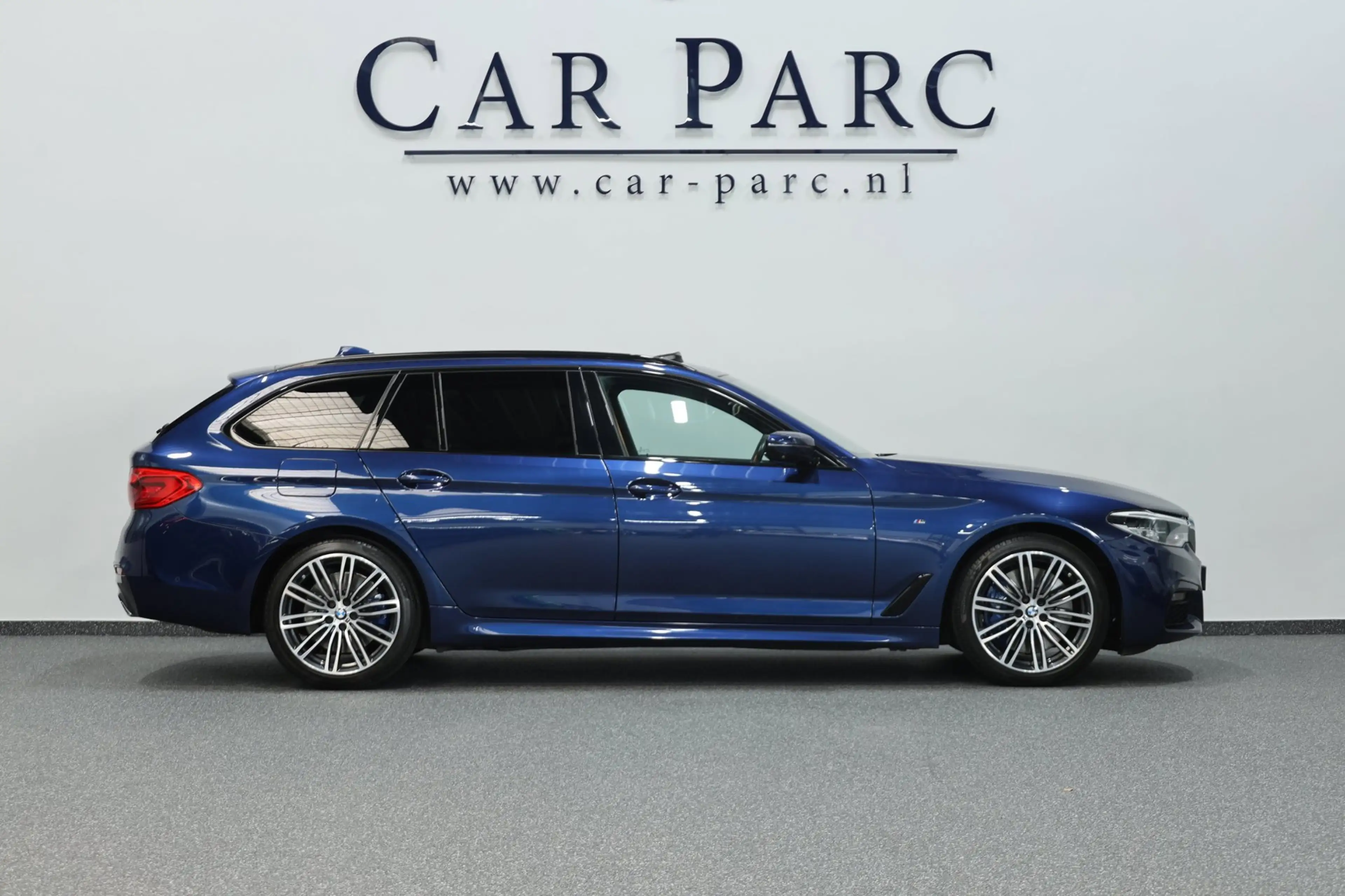 BMW 540 5-serie Touring 540i xDrive M-Sport LED/VIRTUAL/SF — photo 4