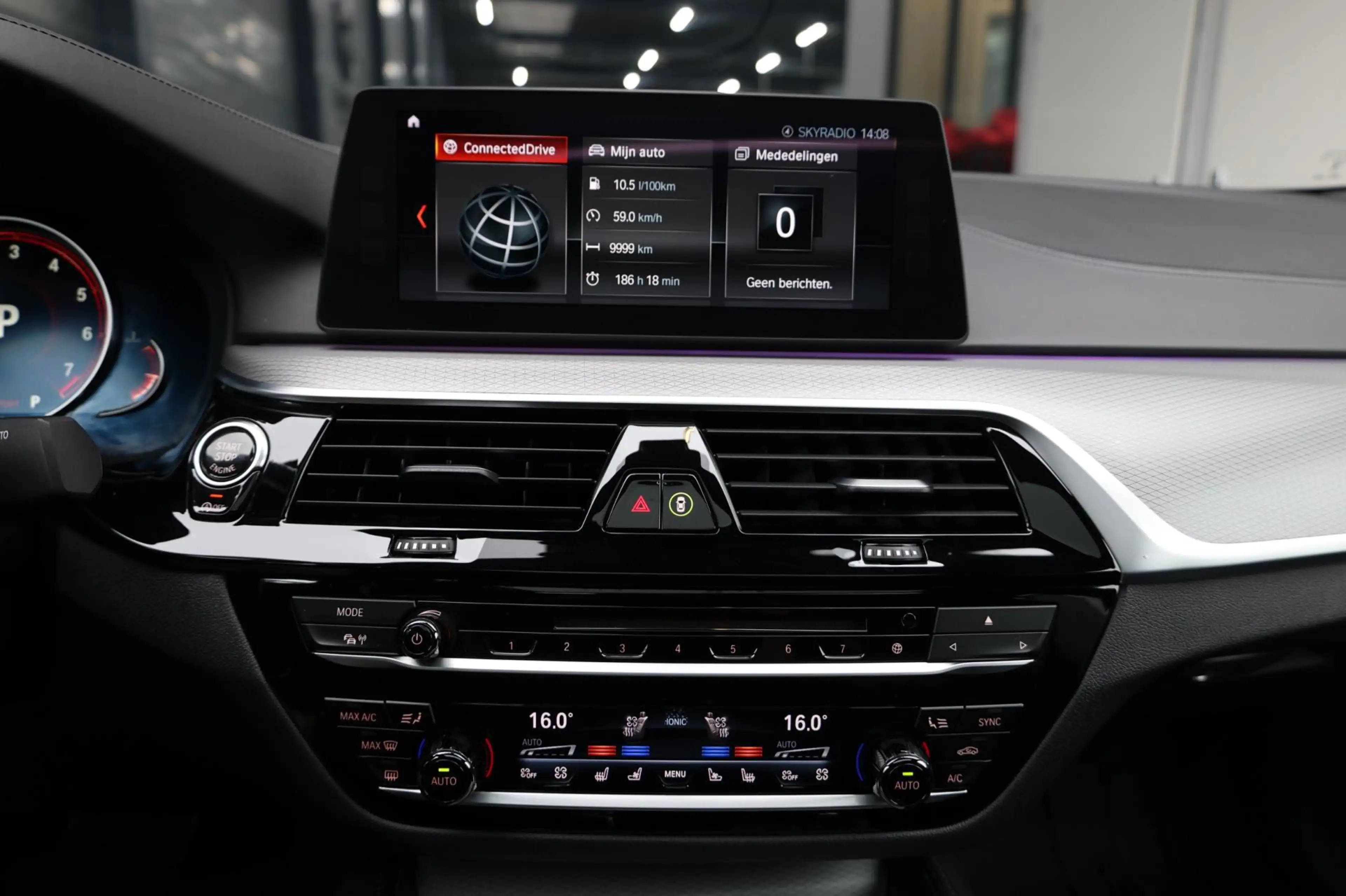 BMW 540 5-serie Touring 540i xDrive M-Sport LED/VIRTUAL/SF — photo 12