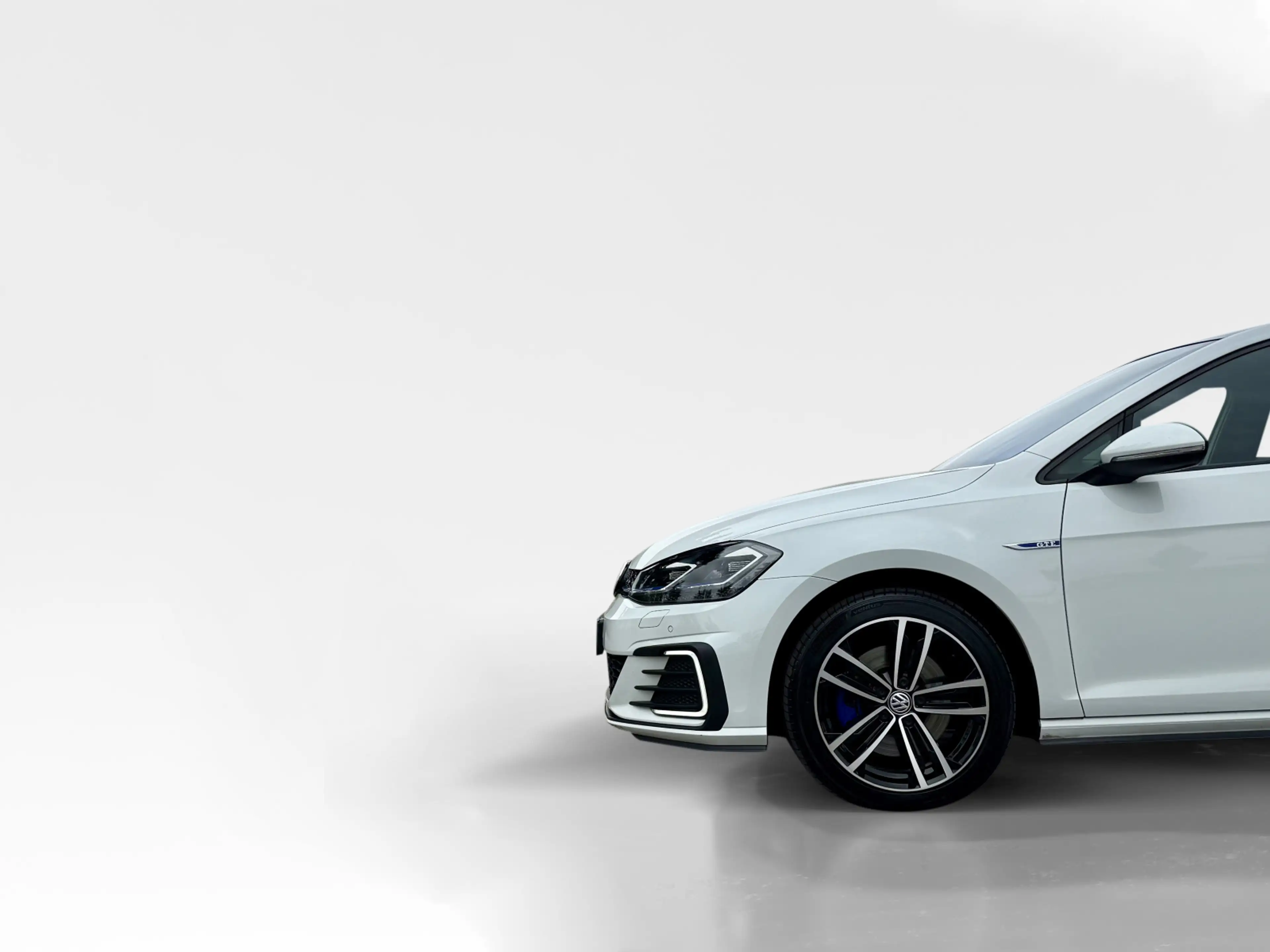 Volkswagen Golf GTE 1.4 TSI PHEV / Pano / Virtual / Leder/ Dodehoek — photo 8