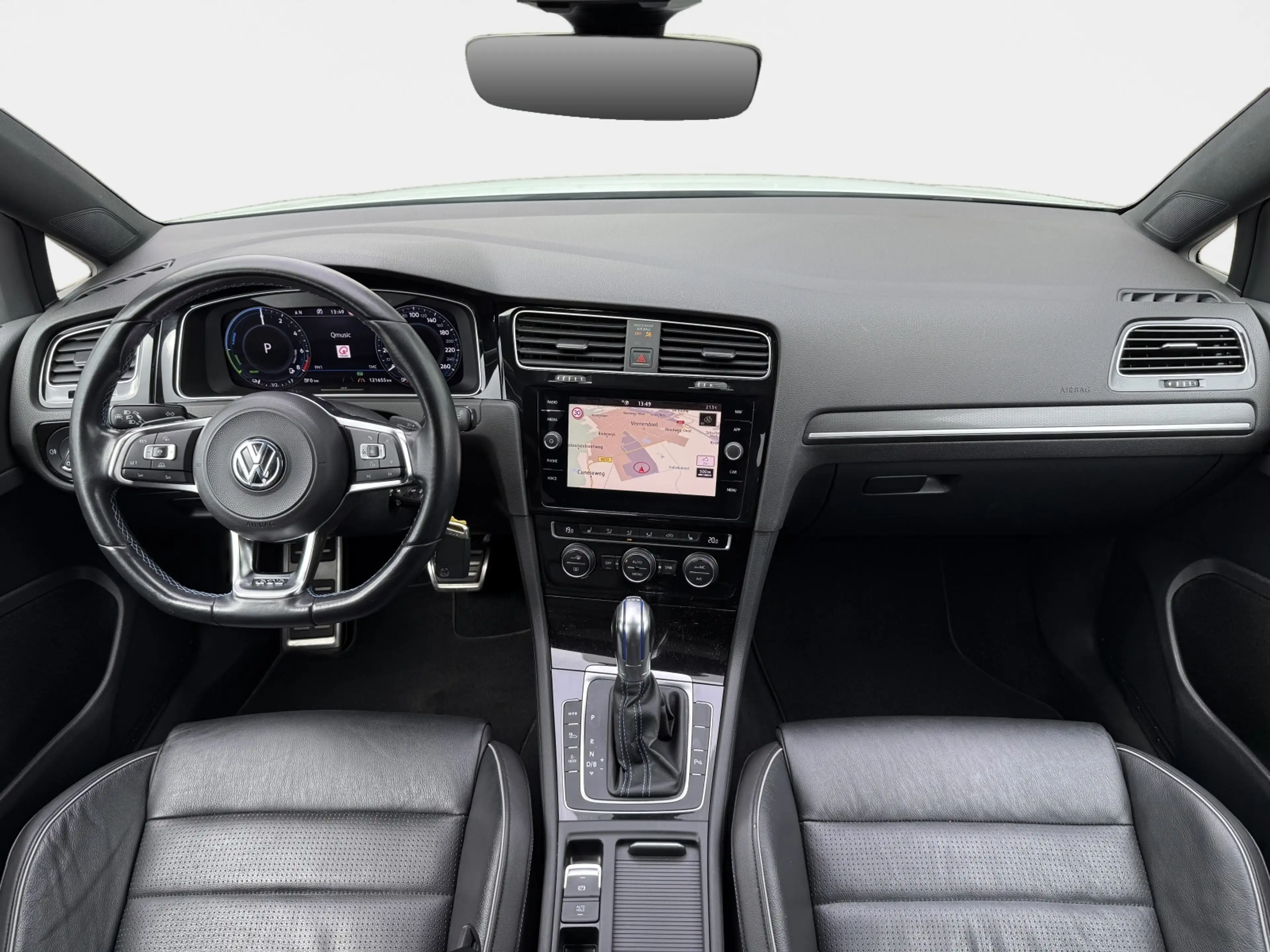 Volkswagen Golf GTE 1.4 TSI PHEV / Pano / Virtual / Leder/ Dodehoek — photo 11