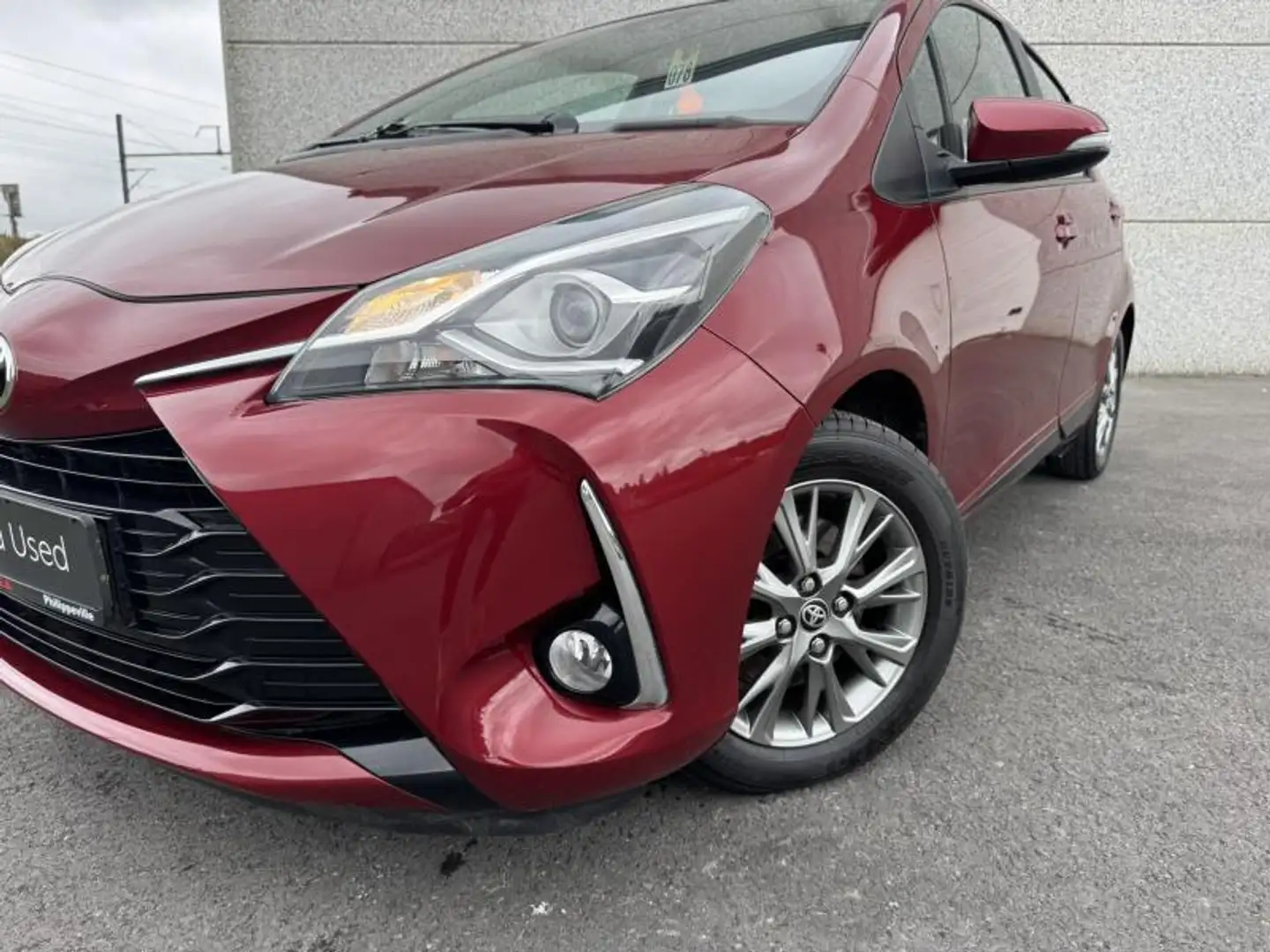 Toyota Yaris 1,5 ESS. 6MT Comfort & Pack Y-CONIC Rouge - 2