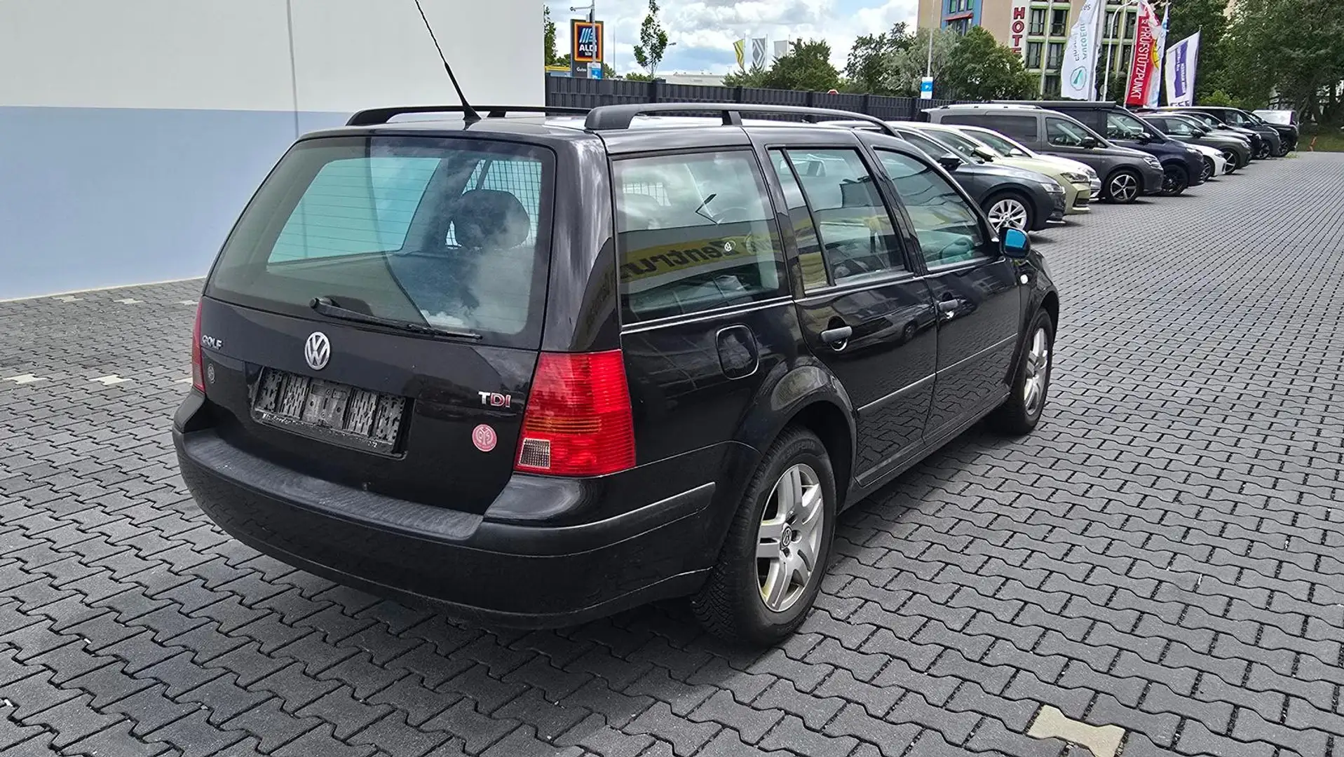 Volkswagen Golf IV 1.9 TDI TEMPOMAT LÜCKENLOS-SCHECKHEFT Schwarz - 2