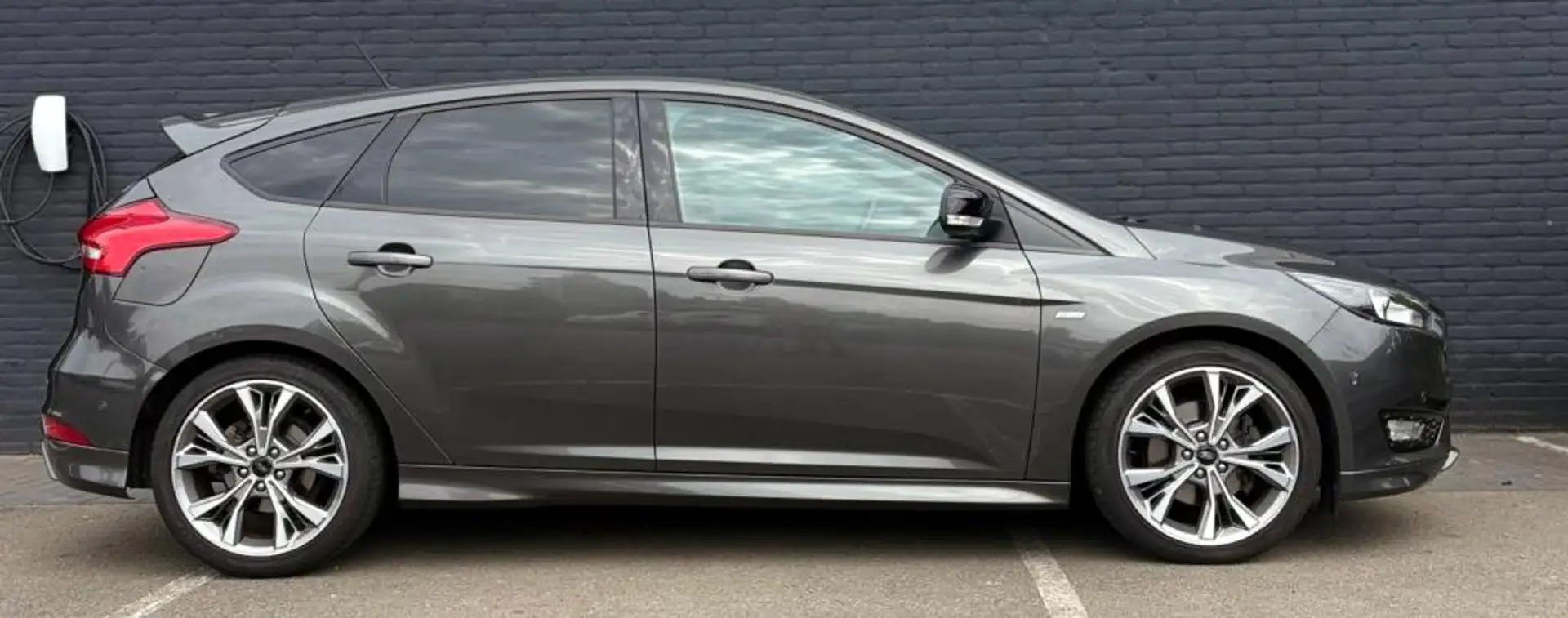 Ford Focus 1.5 ST-Line 182 Gris - 2