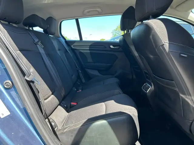 Renault Megane view 9