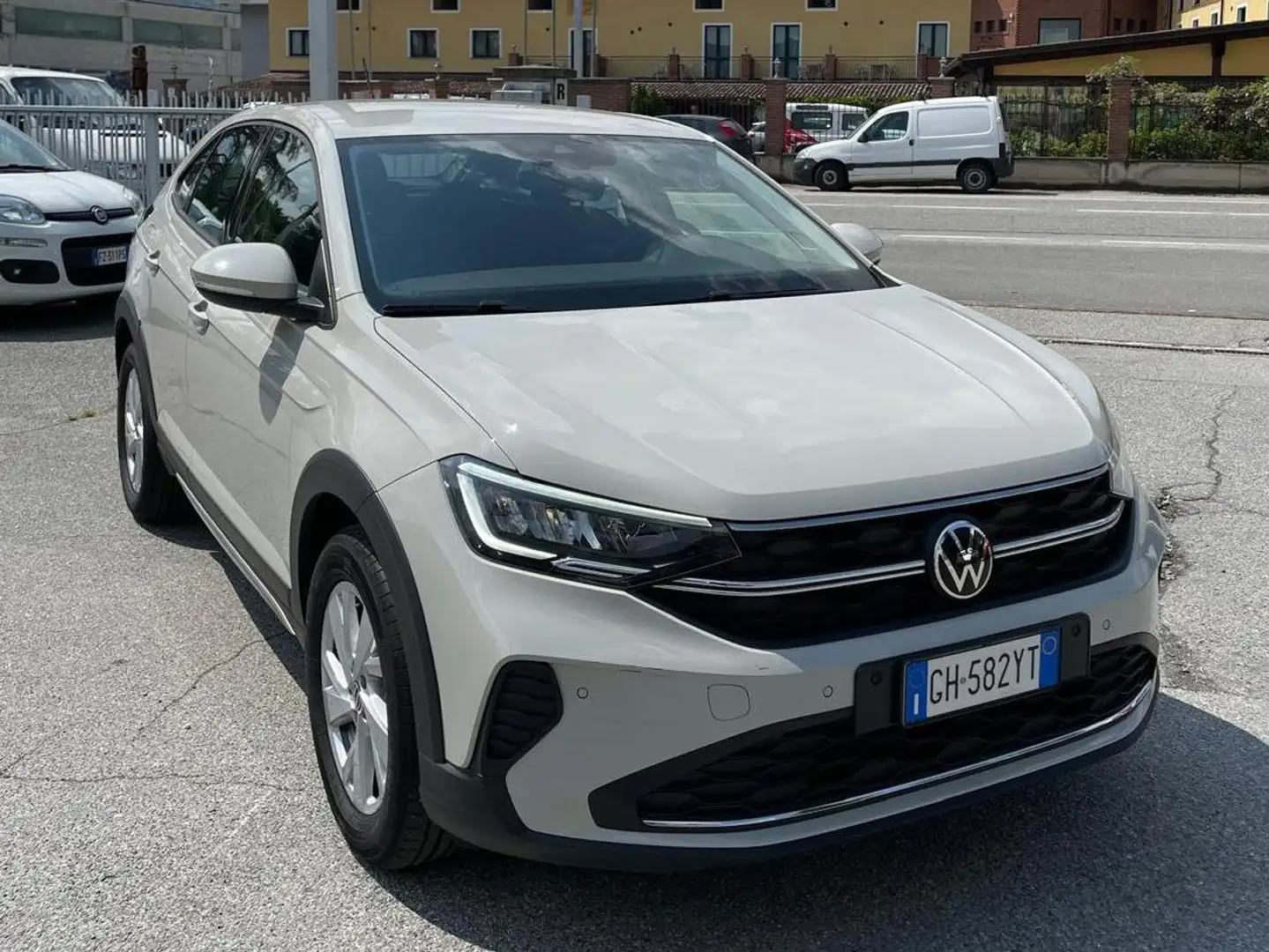 Volkswagen Taigo Taigo 1.0 TSI Life 110cv DSG Grigio - 1