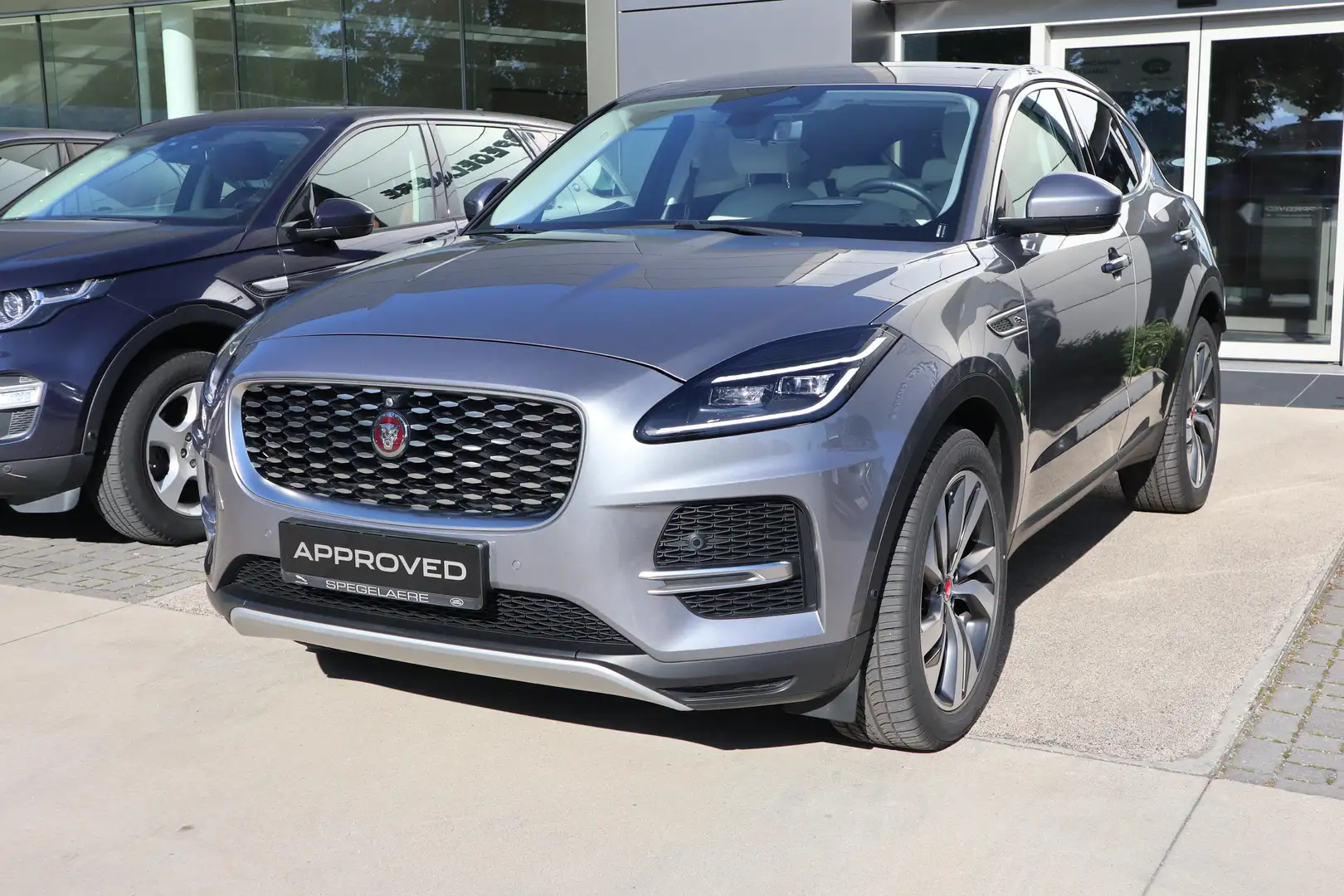 Jaguar E-Pace P250 S AWD Auto. Gris - 1