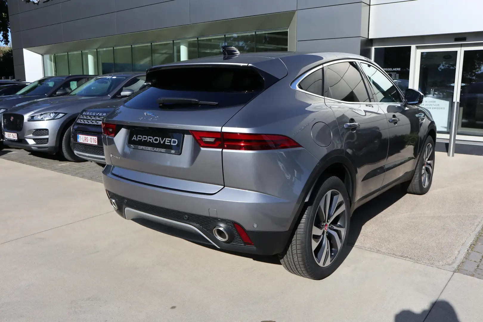 Jaguar E-Pace P250 S AWD Auto. Gris - 2