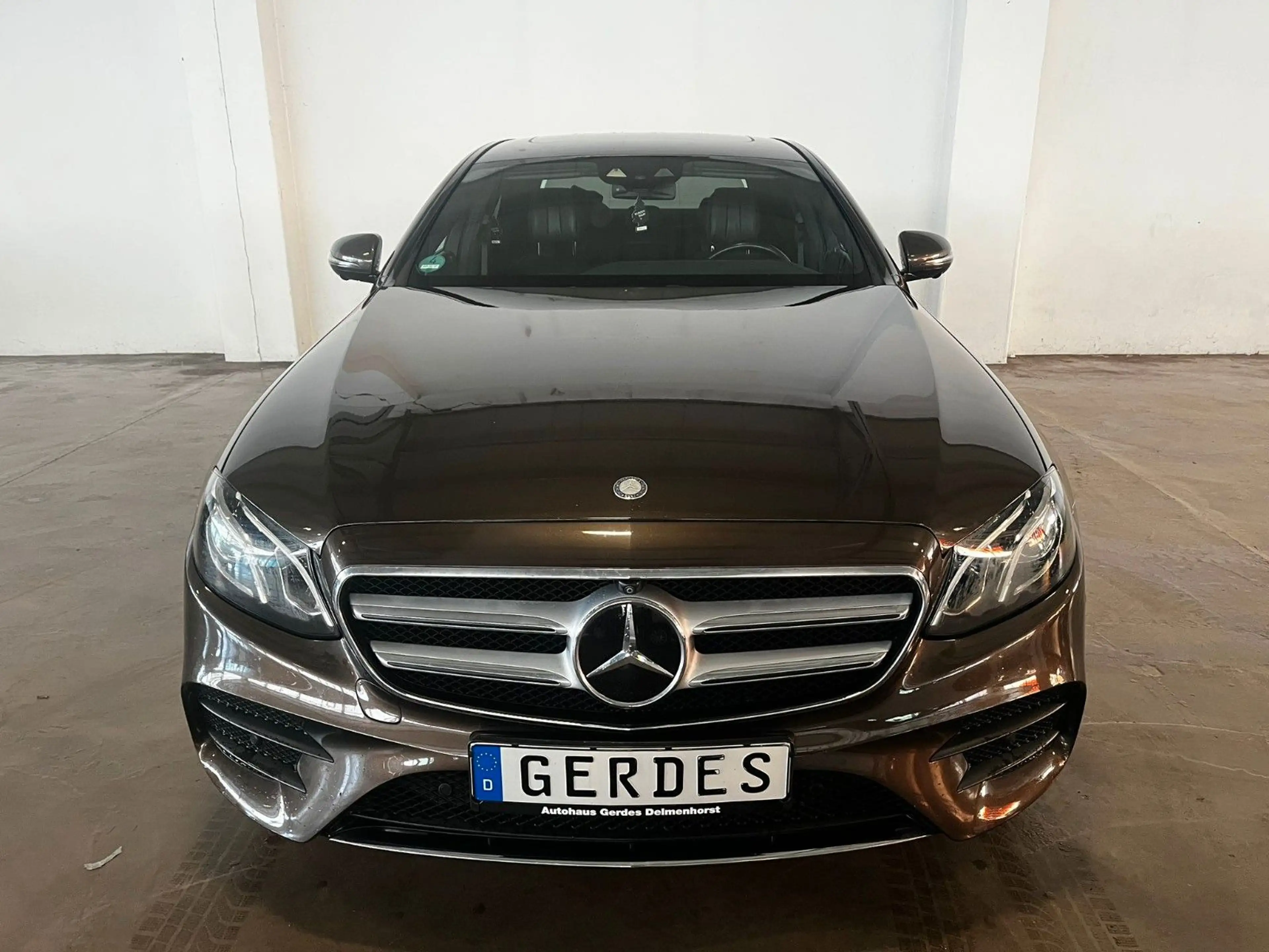 Mercedes-Benz E 350 E -Klasse Lim. E 350 d AMG - Line — photo 7