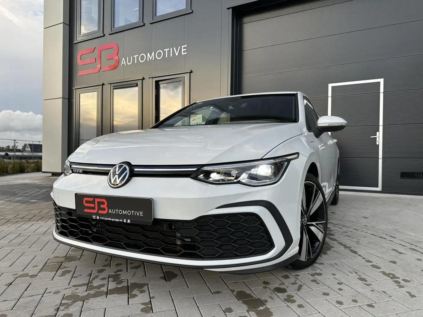 Volkswagen Golf GTE 245pk DSG 2021 Wit Wit - 1