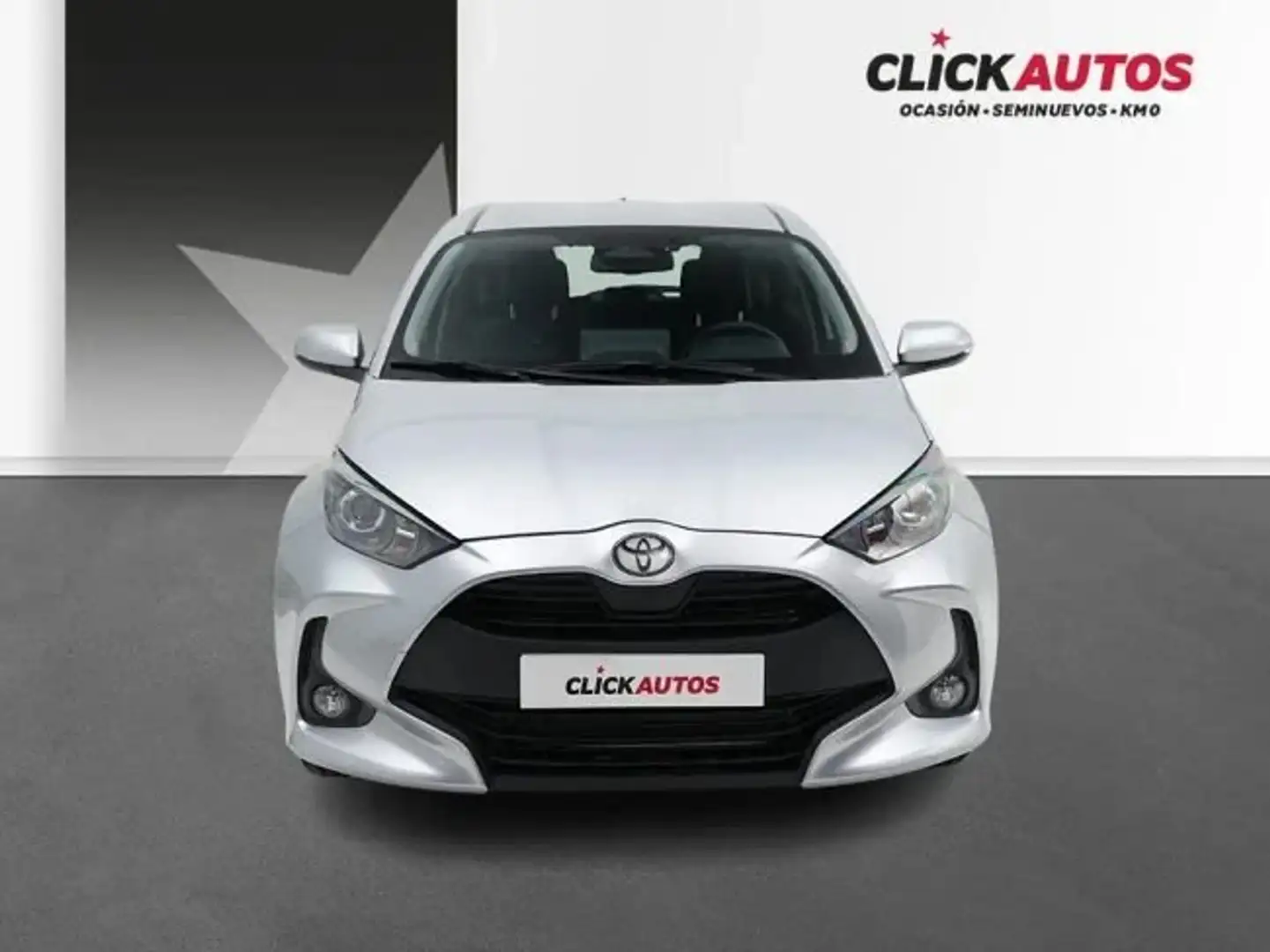 Toyota Yaris 120H 1.5 Active Plus Gris - 2