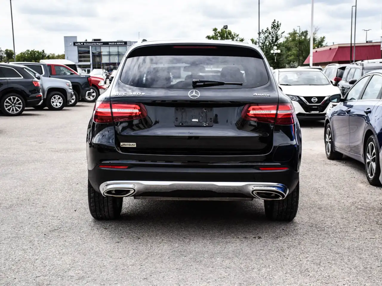 Mercedes-Benz GLC снимка Mercedes-Benz GLC