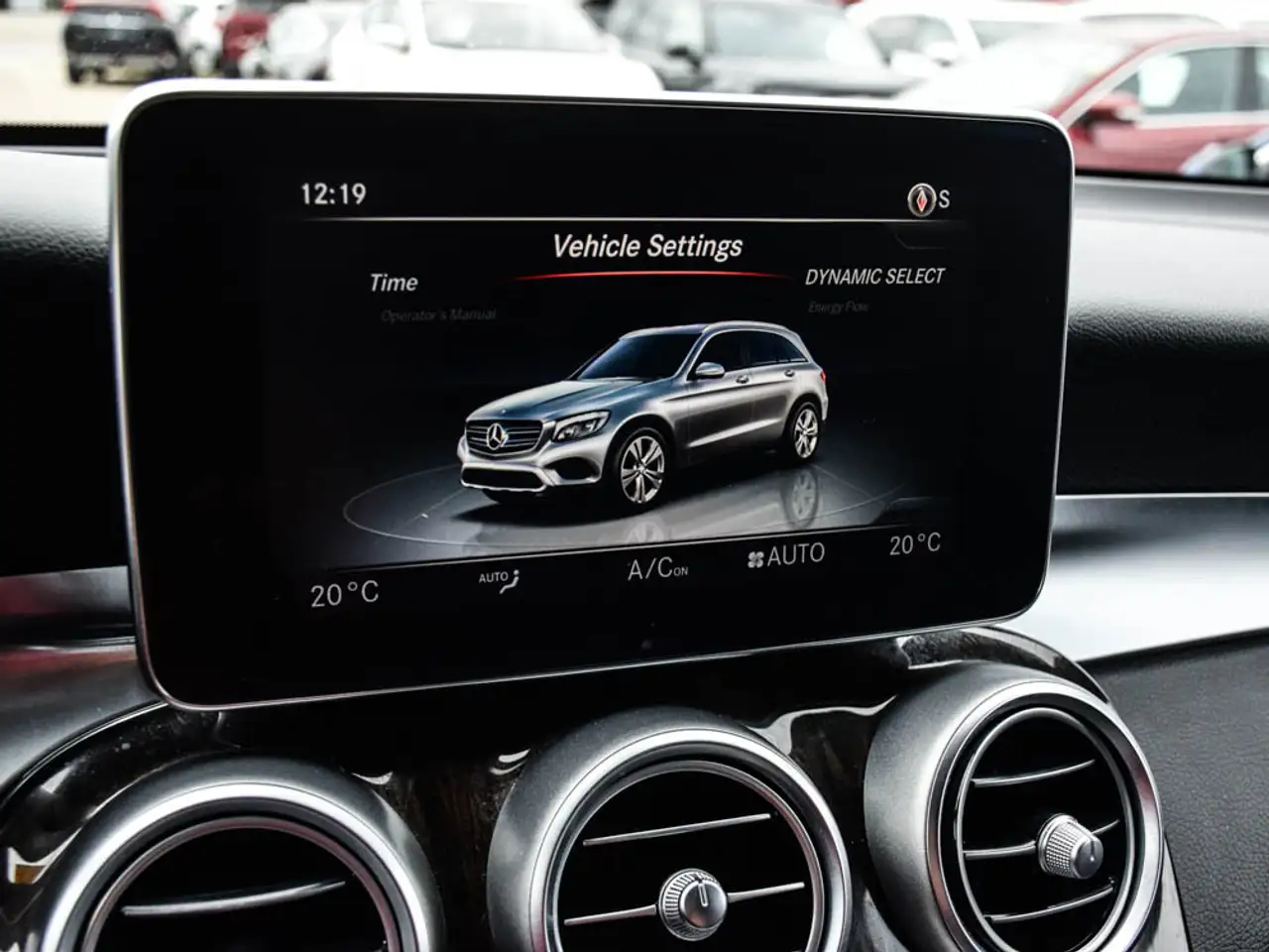 Mercedes-Benz GLC снимка Mercedes-Benz GLC