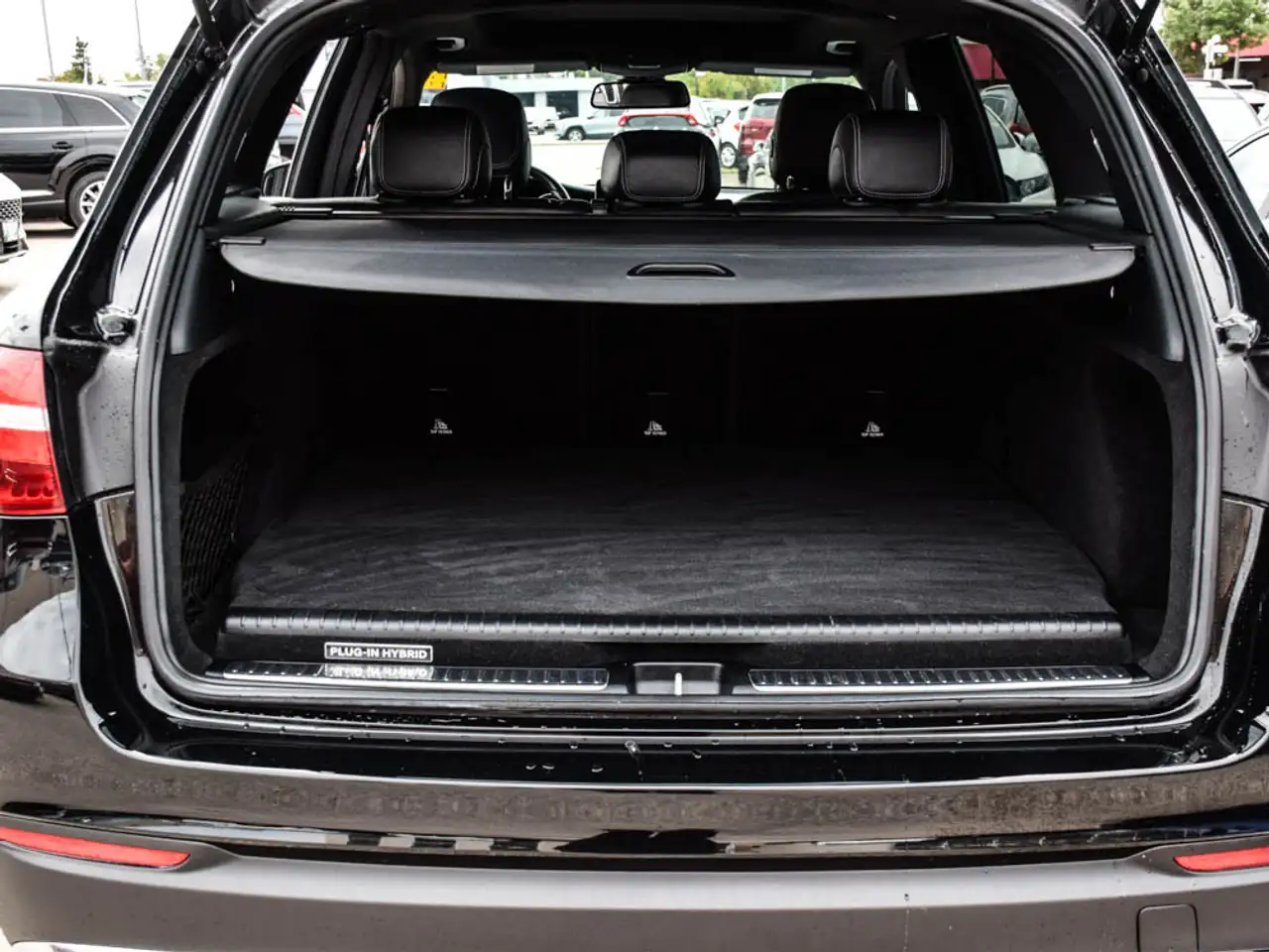 Mercedes-Benz GLC снимка Mercedes-Benz GLC