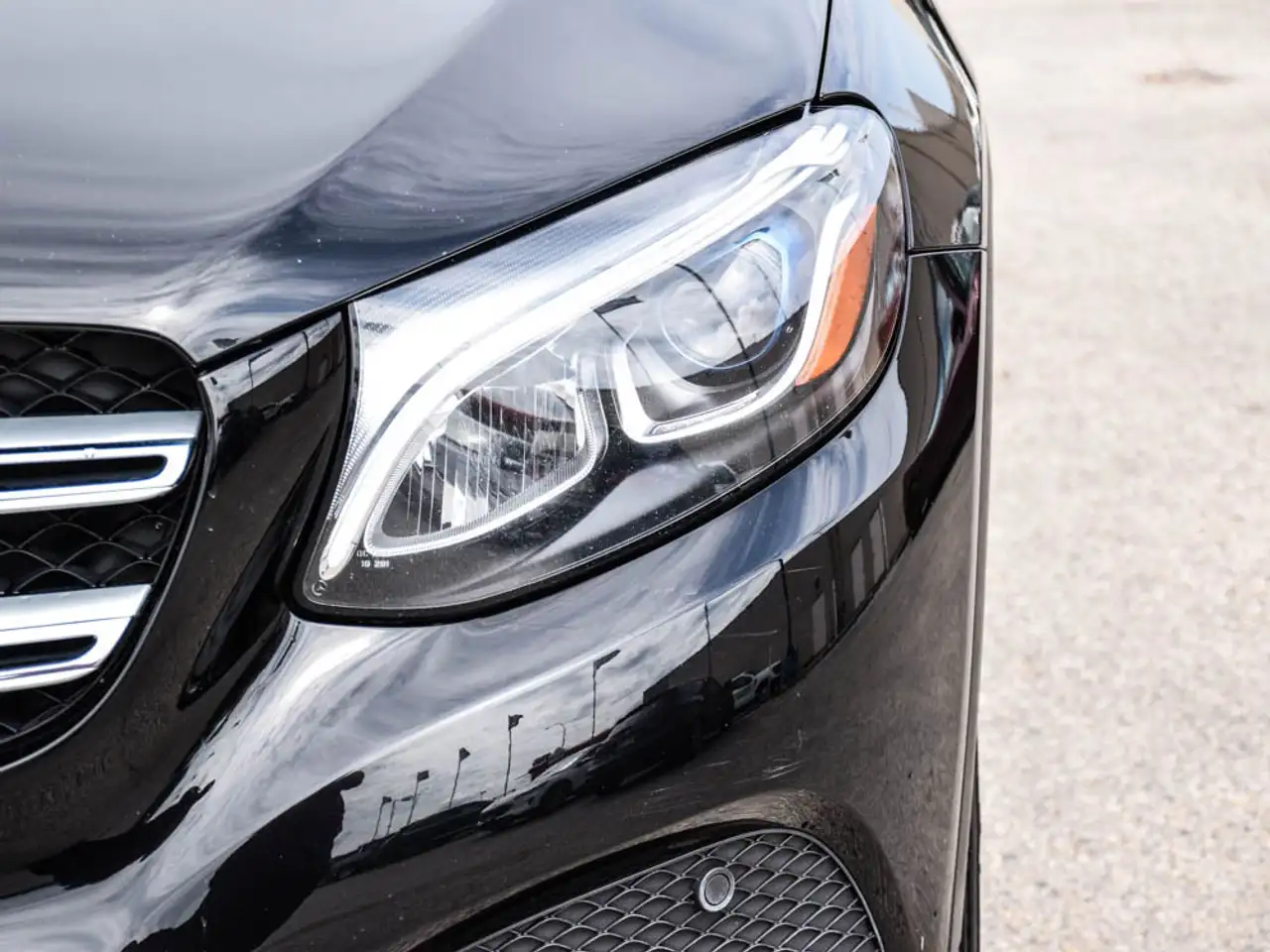 Mercedes-Benz GLC снимка Mercedes-Benz GLC