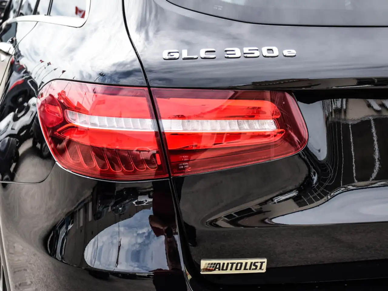 Mercedes-Benz GLC снимка Mercedes-Benz GLC
