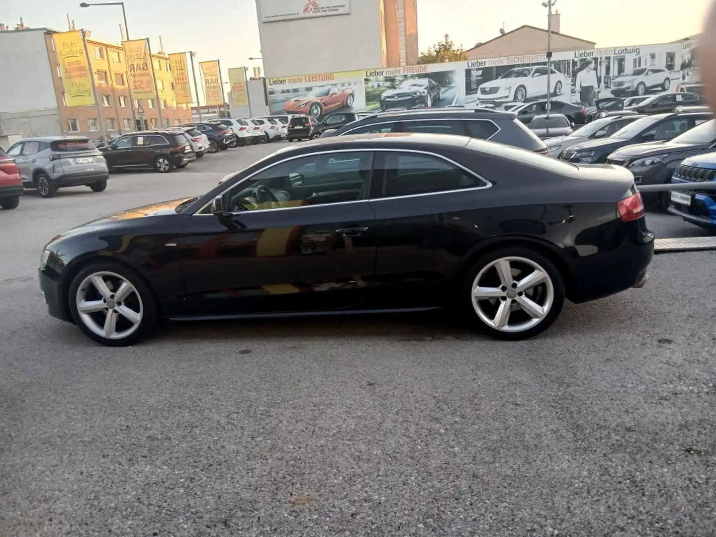 Audi A5 Coupe 3,0 TDI quattro S-tronic Schwarz - 1