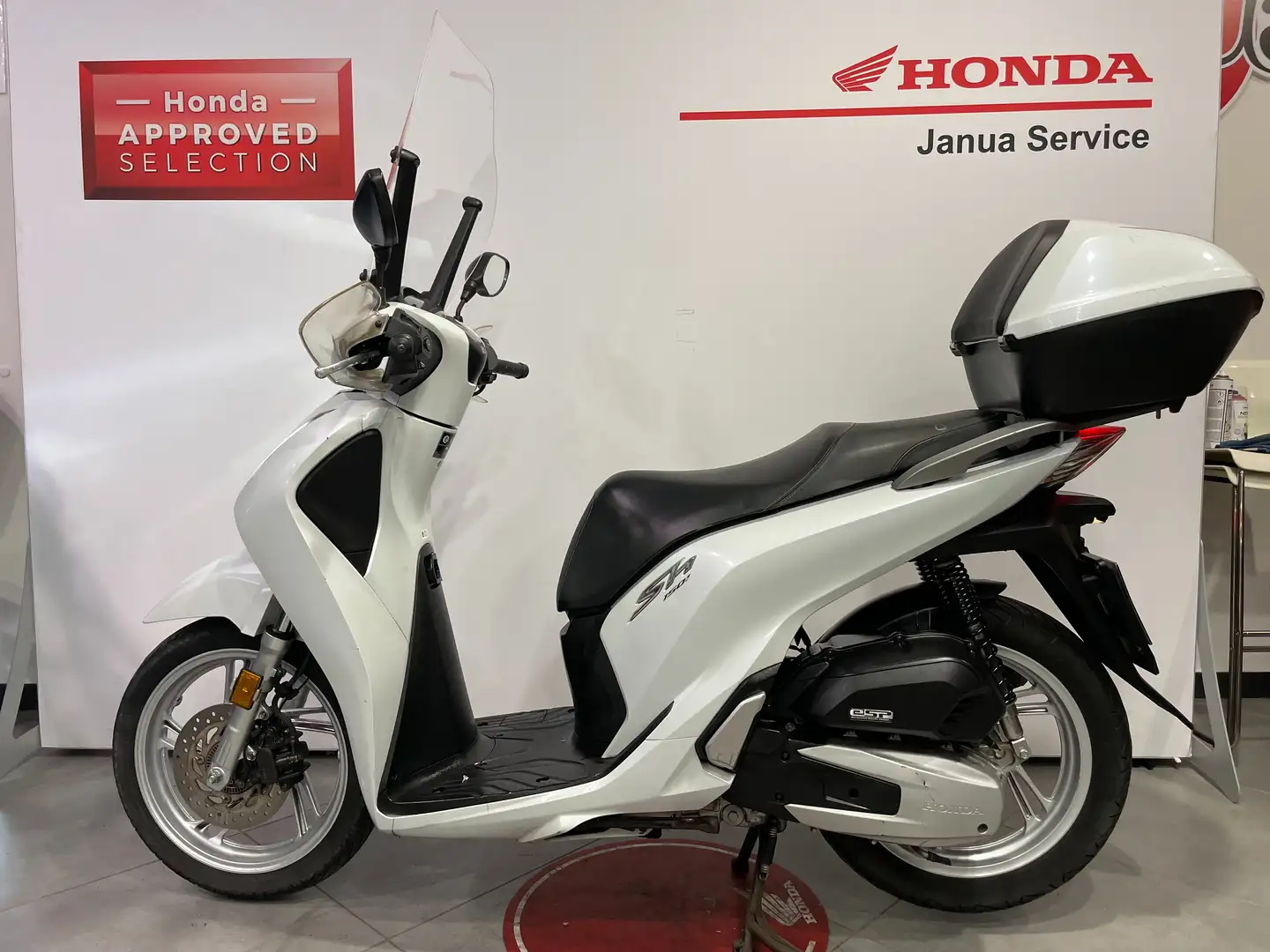 Honda SH 150i Blanco - 1