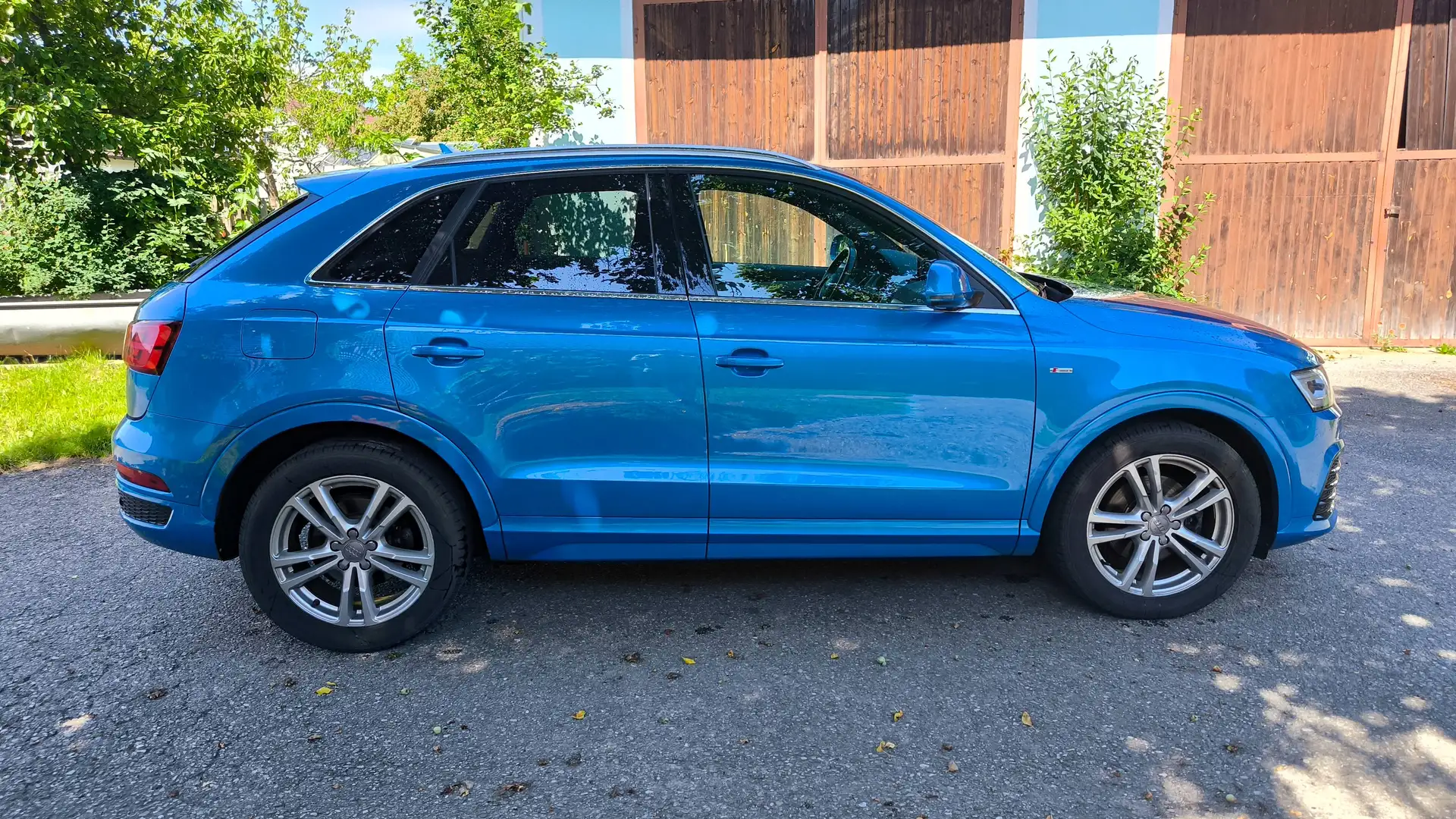 Audi Q3 Q3 2,0 TDI Sport quattro S-tronic Sport Blau - 2