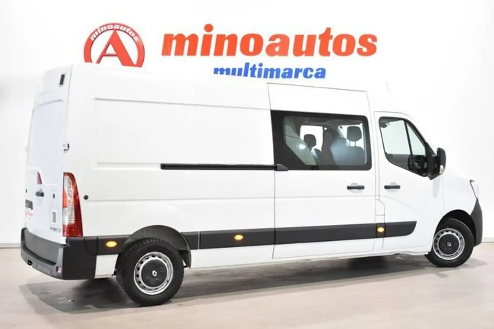 Renault Master FURGÓN COMBI 3.5T L3H2 2.3 BLUE DCI 135 CV Blanco - 2