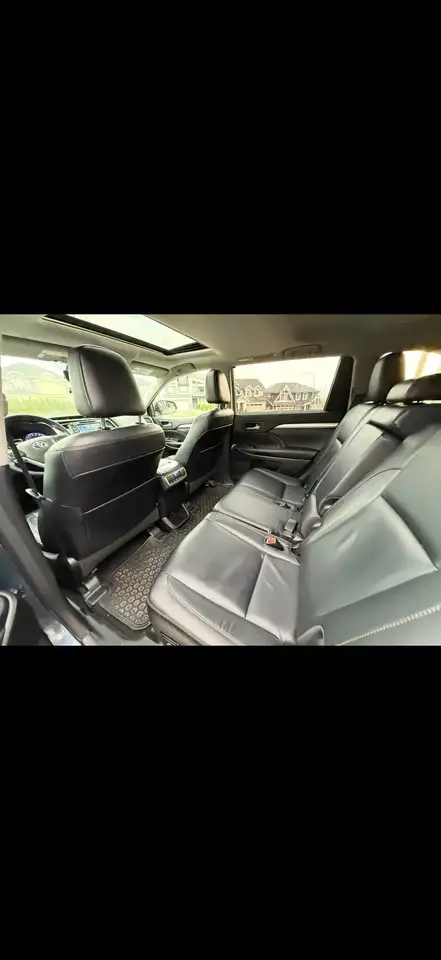 Toyota Highlander снимка Toyota Highlander