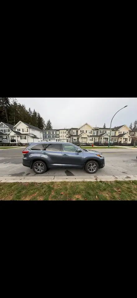 Toyota Highlander снимка Toyota Highlander
