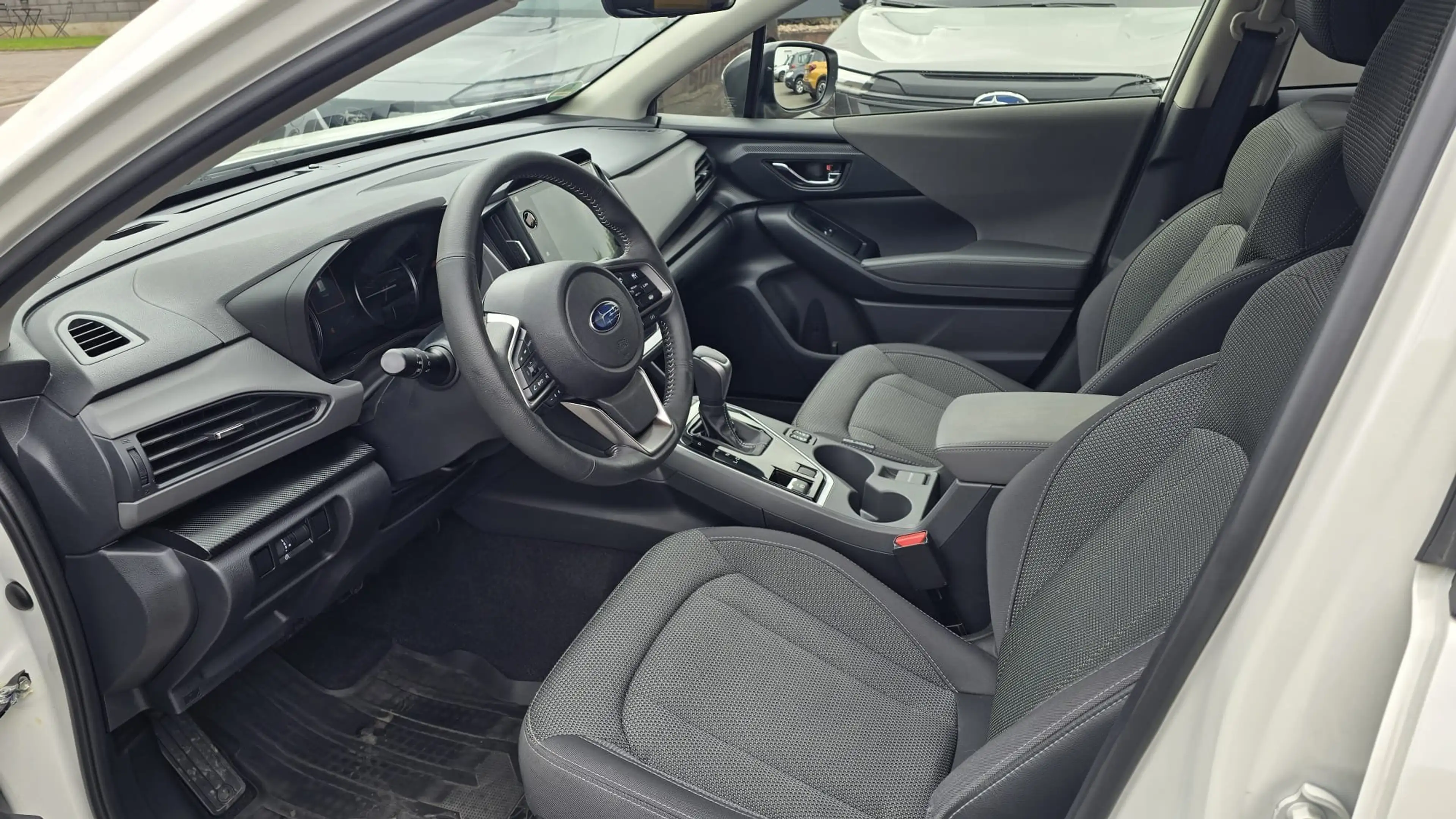 Subaru Crosstrek Hybrid 2.0ie Comfort *8 fach bereift * AHK — photo 7