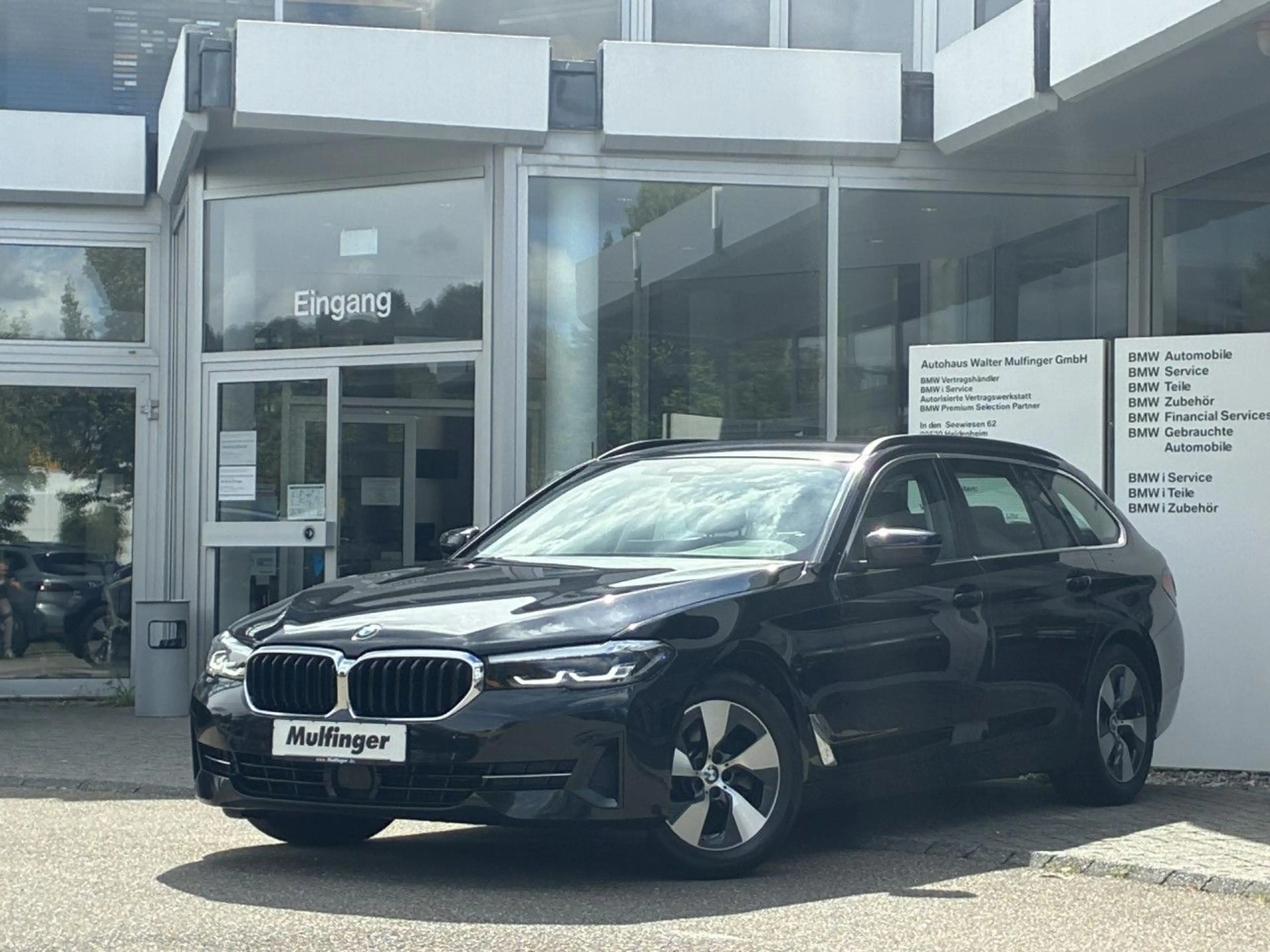 BMW 520 d xDr.T.SportS.ACC Kamera LiveProf.ParkAs.AHK — photo 2