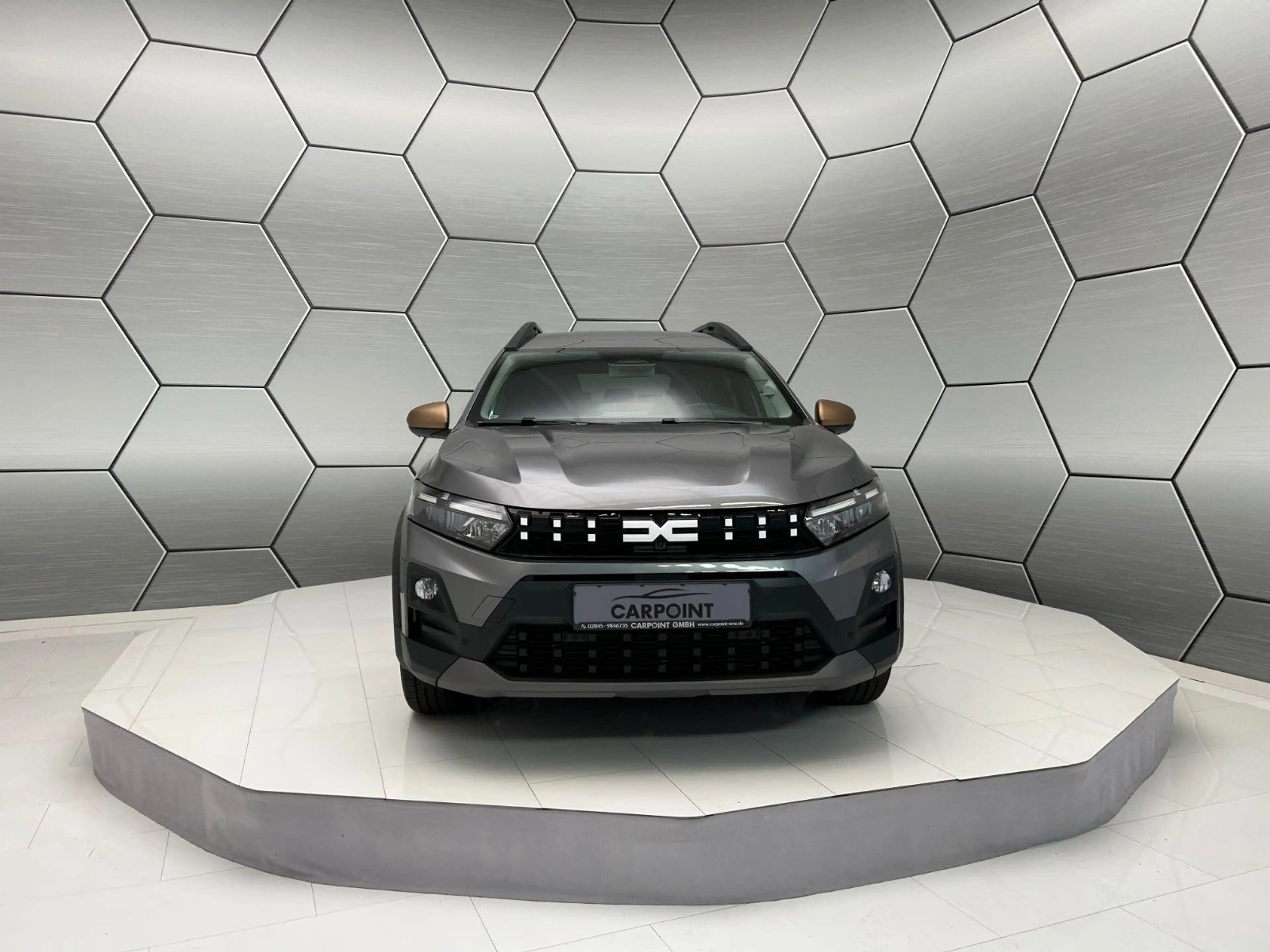 Dacia Jogger Extreme Eco-G 120 7-Sitzer Winter/Driving — photo 9