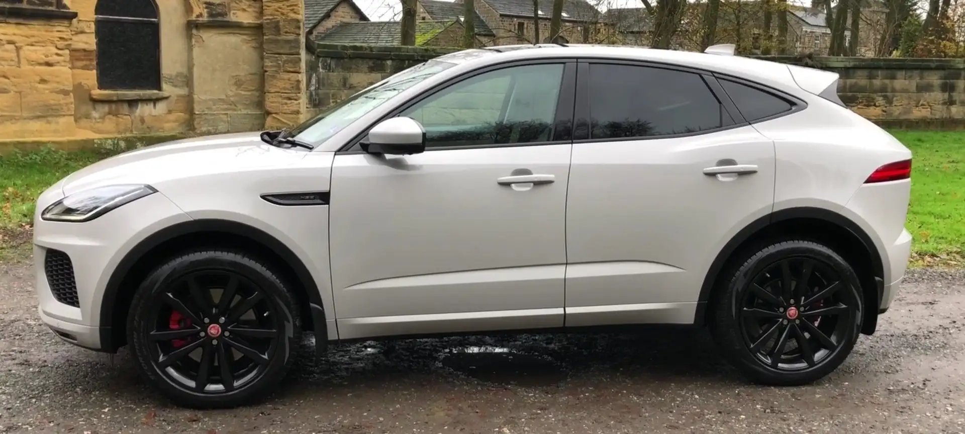 Jaguar E-Pace E-Pace 2.0DI4 D180 R-Dynamic AWD Aut. R-Dynamic S Weiß - 1