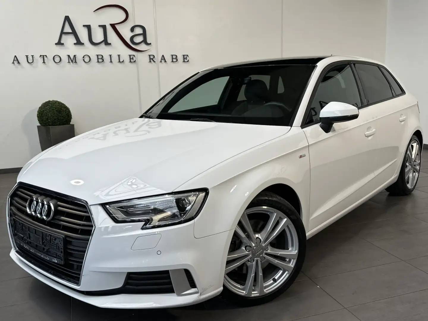 Audi A3 SpB 35 TDI S-Line NAV+XENON+PANO+VCOCK+TEMP White - 1