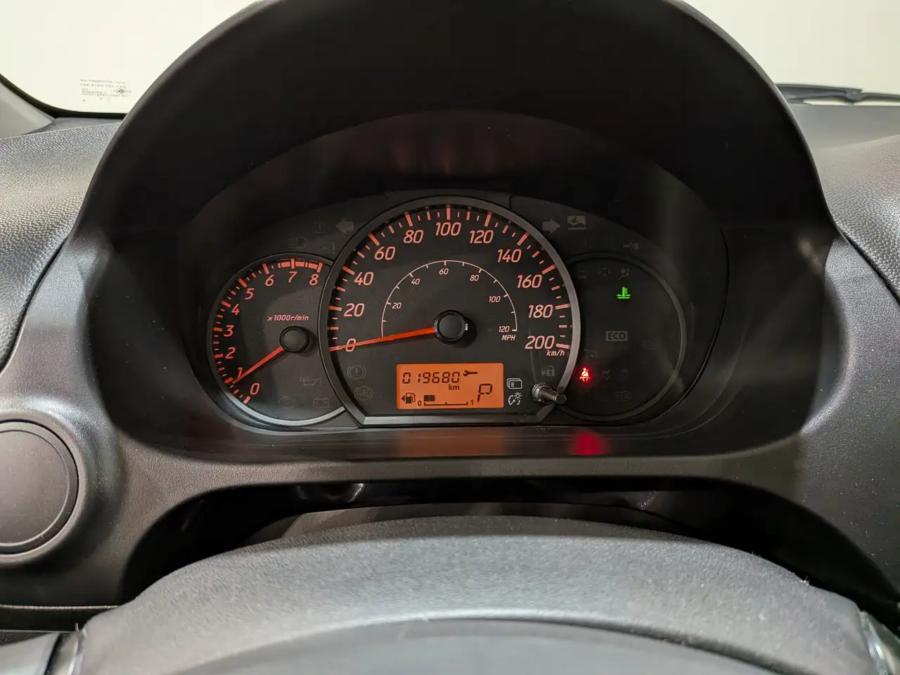 Mitsubishi Mirage снимка Mitsubishi Mirage