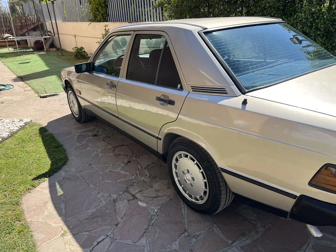 Mercedes-Benz 190 2.0 E 122cv, foto 4