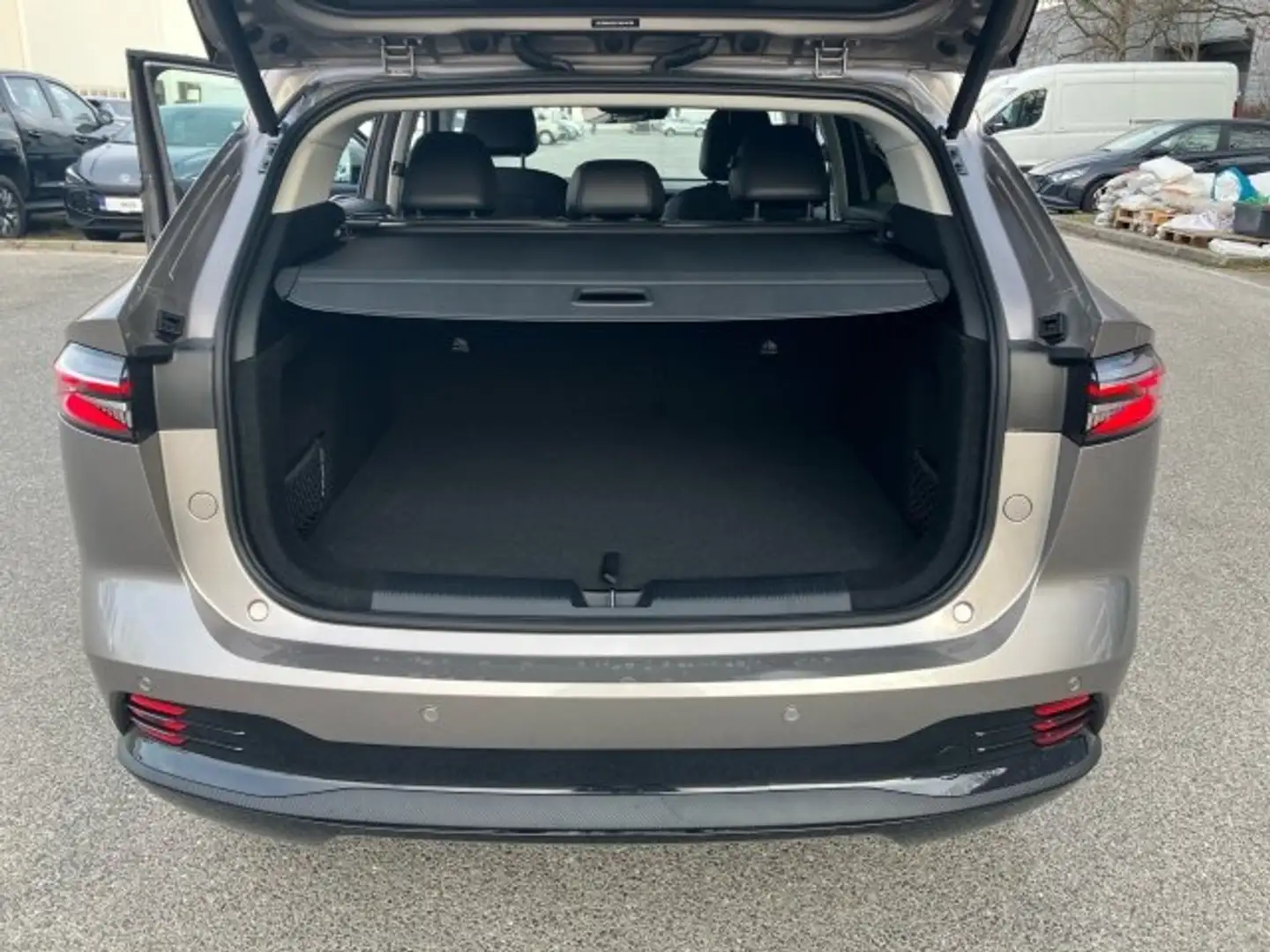 MG HS HEV Luxury Lenkradhzg. 25.5 Silber - 2