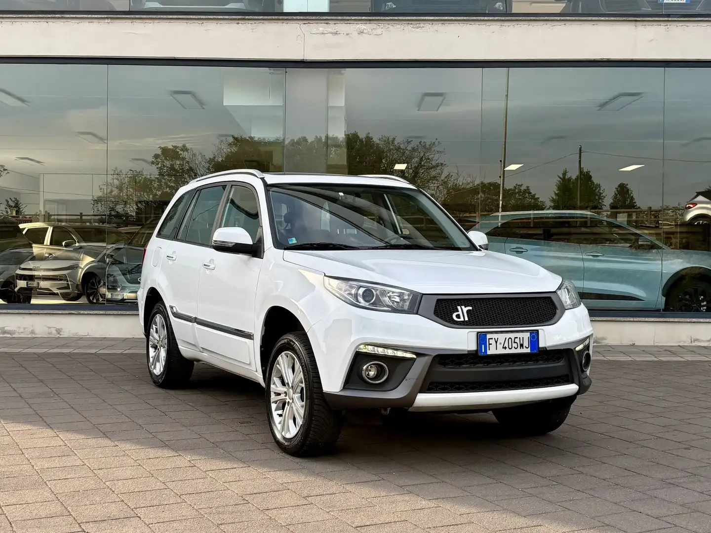 DR Automobiles DR EVO5 1.6 GPL Weiß - 1