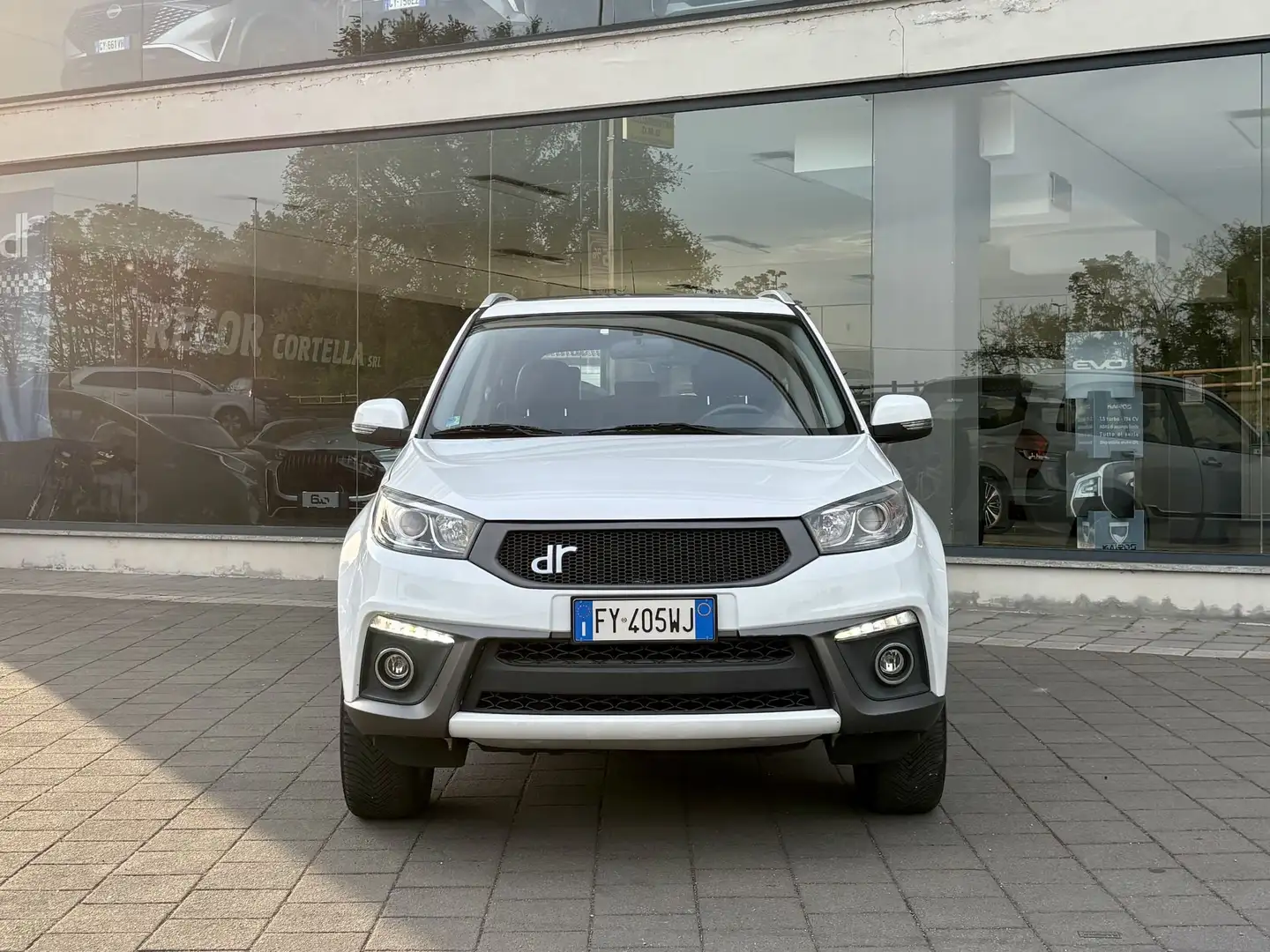DR Automobiles DR EVO5 1.6 GPL Weiß - 2