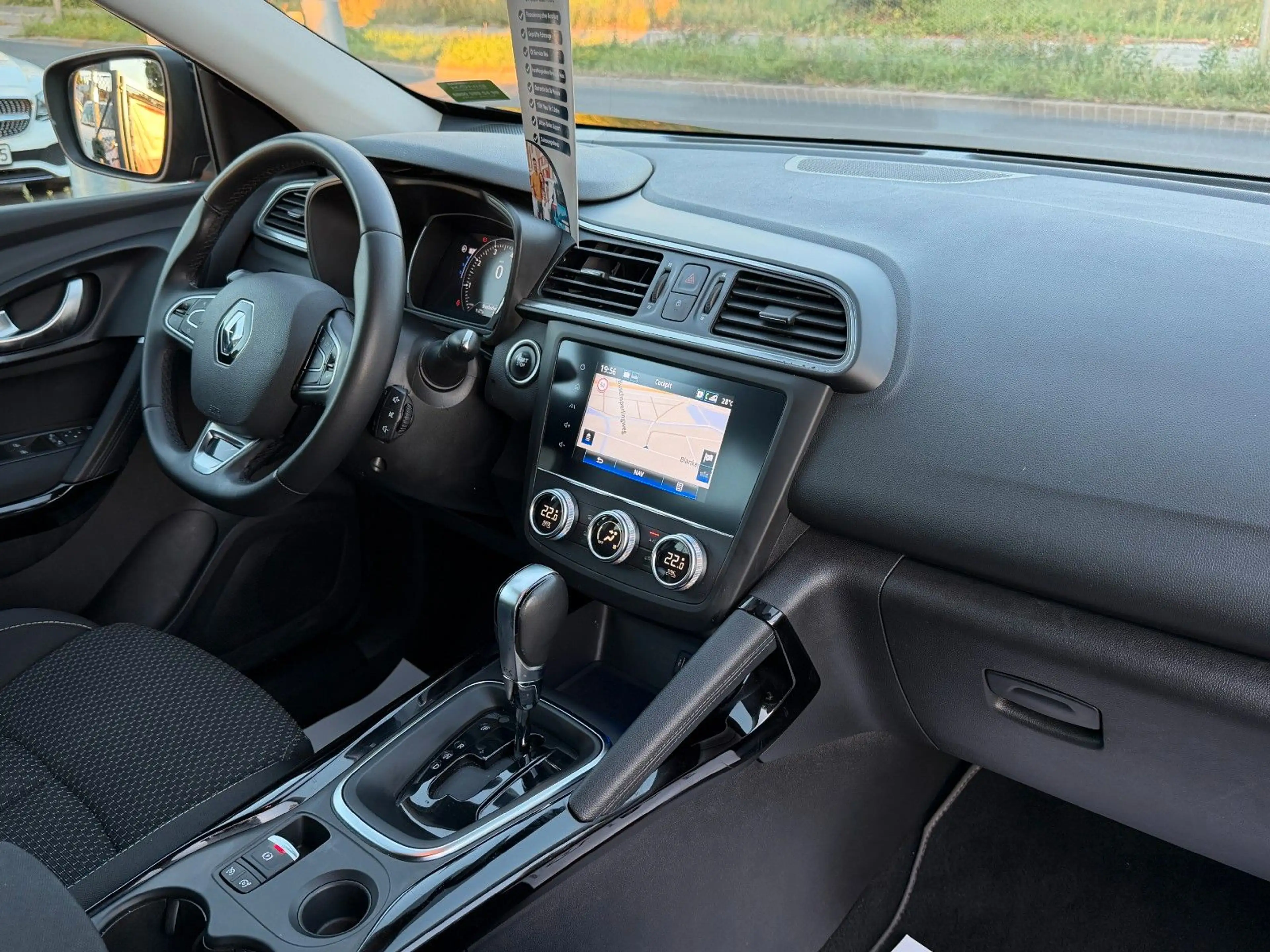 Renault Kadjar Business Edition*Aut.*Kamera*Temp*PDC*SHZ — photo 15