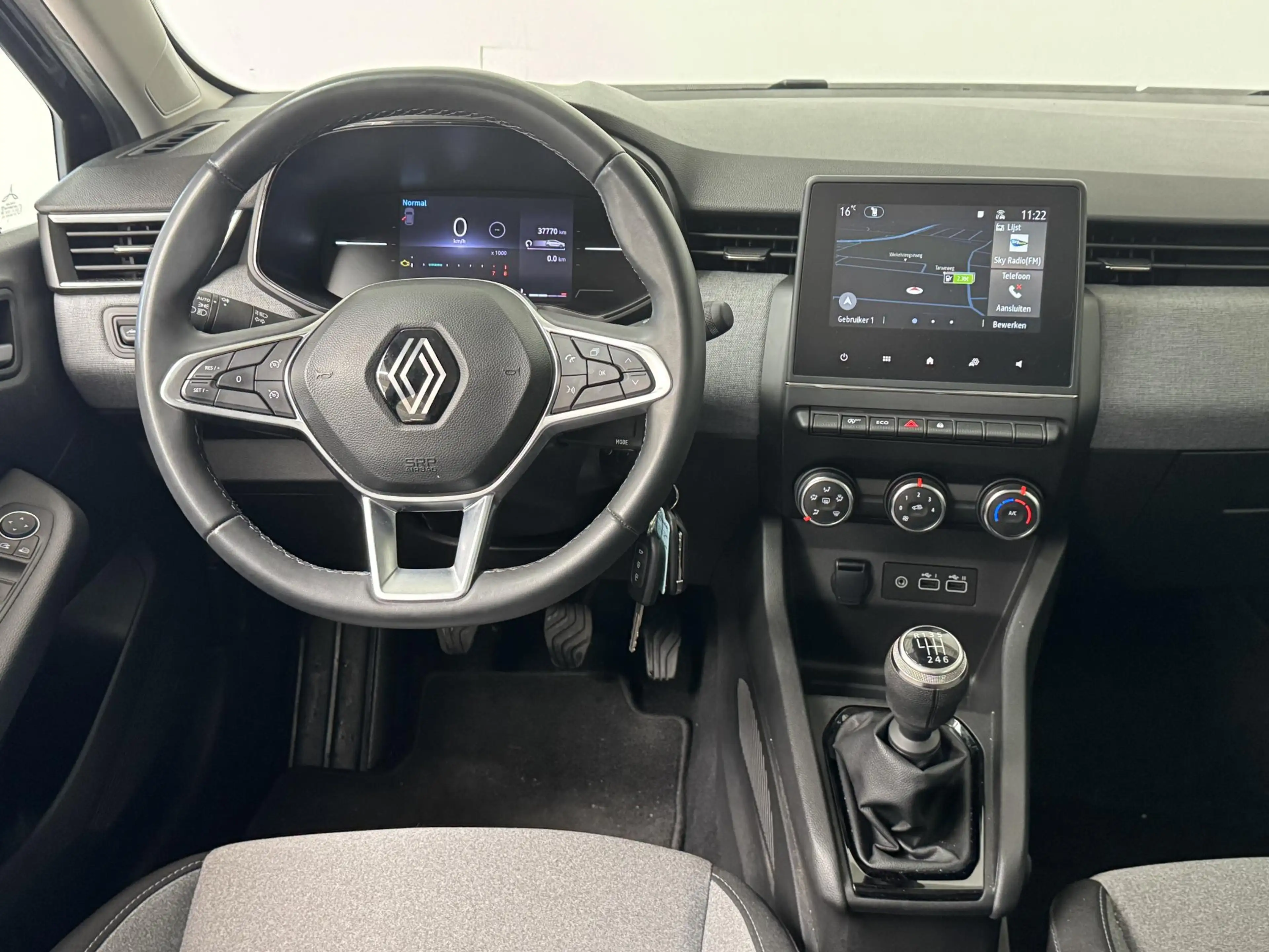 Renault Clio 1.0 TCe 90 GPF evolution | Navigatie | Camera | Ai — photo 10