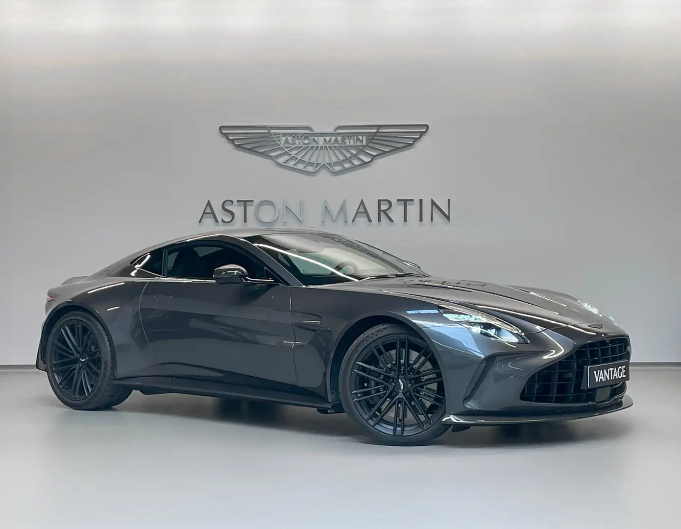 Aston Martin Vantage Coupe | NEW 2025 MODEL Szürke - 1