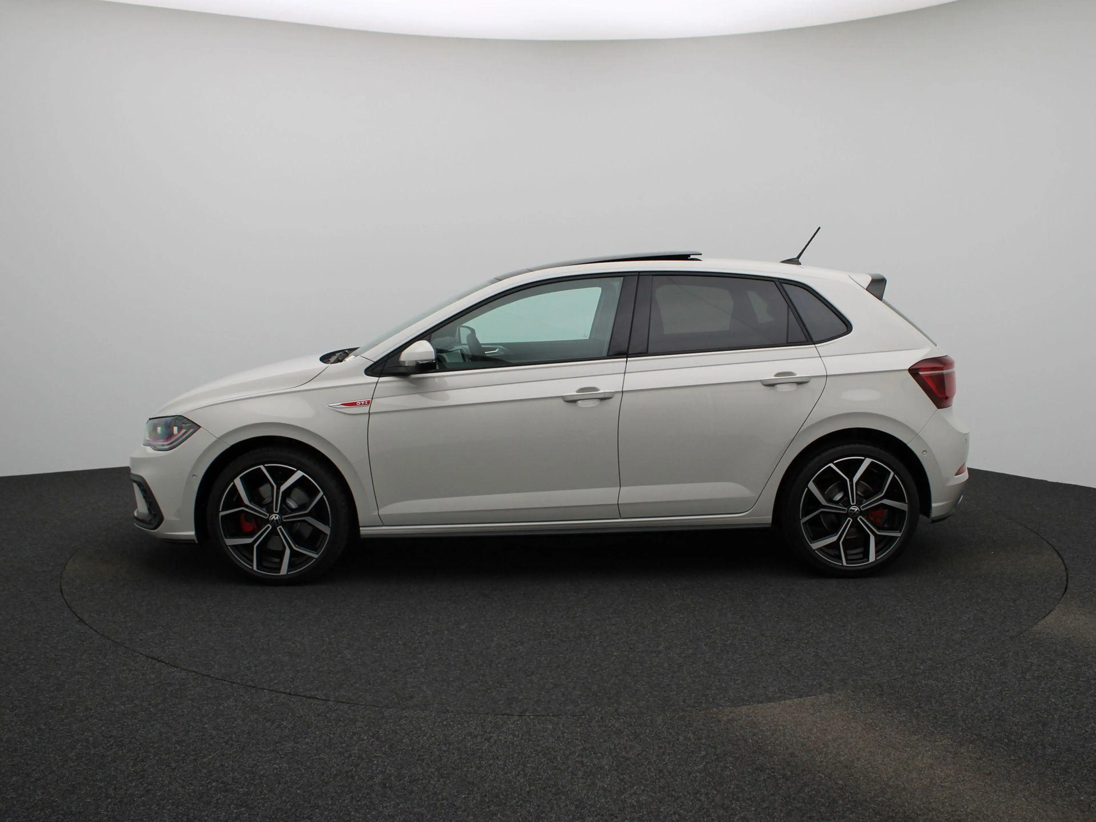 Volkswagen Polo GTI 2.0 TSI 207 PK Demo | Panoramadak | Navigatie Pro — photo 4