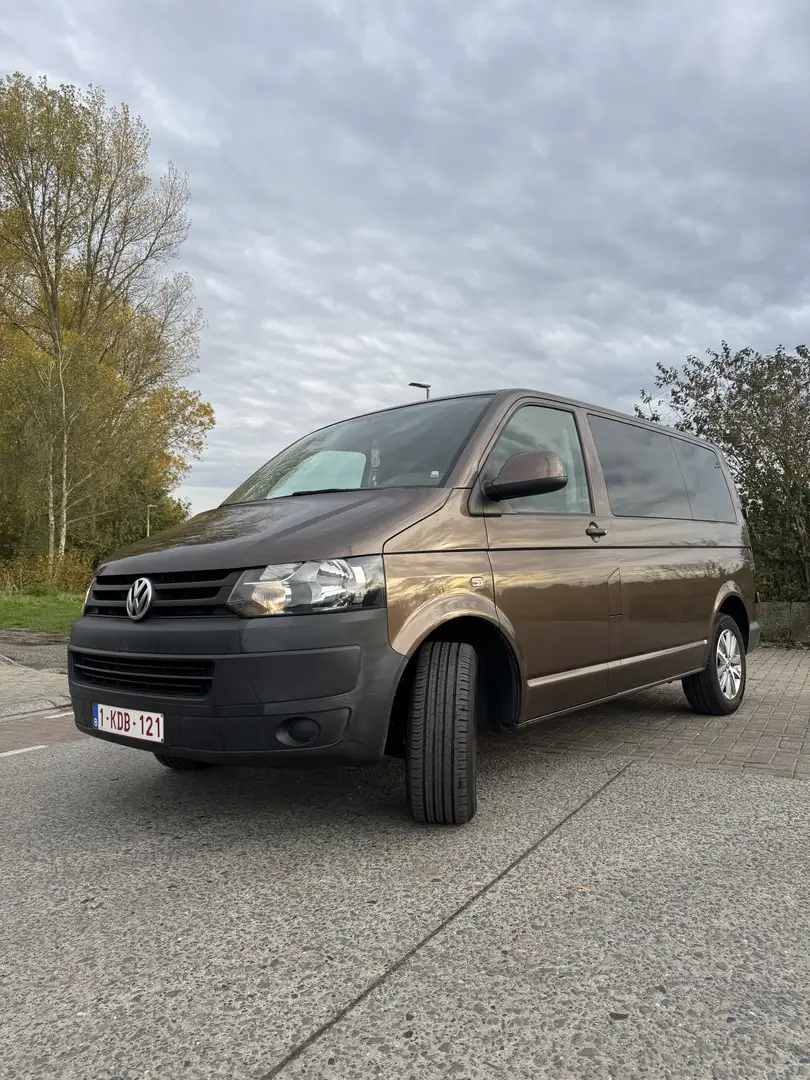 Volkswagen T5 Caravelle 2.0TDi 4Motion Brun - 2