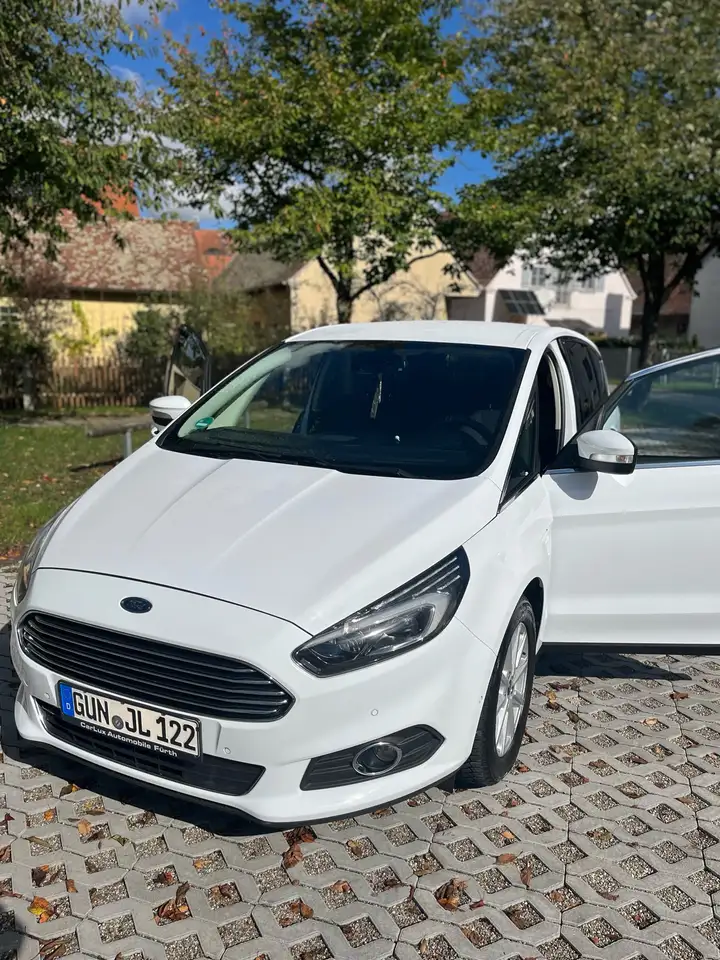 Ford S-Max
