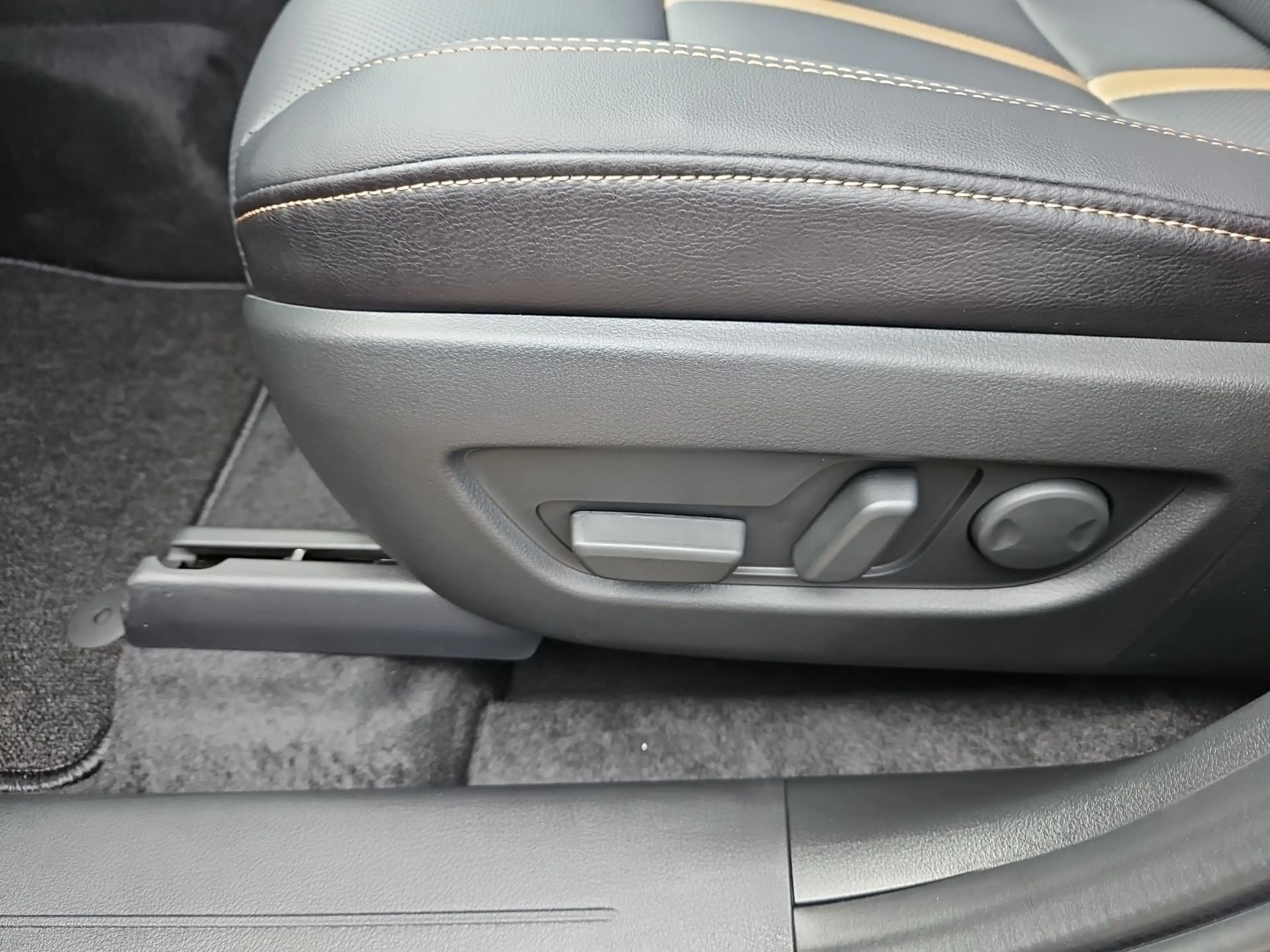 Mazda CX-80 3.3 e-SKYACTIV-D 254 Homura Plus KeyLess — photo 7