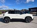 Jeep Avenger 1,2 145 eDCT6 Summit Mild-Hybrid Weiß - thumbnail 22