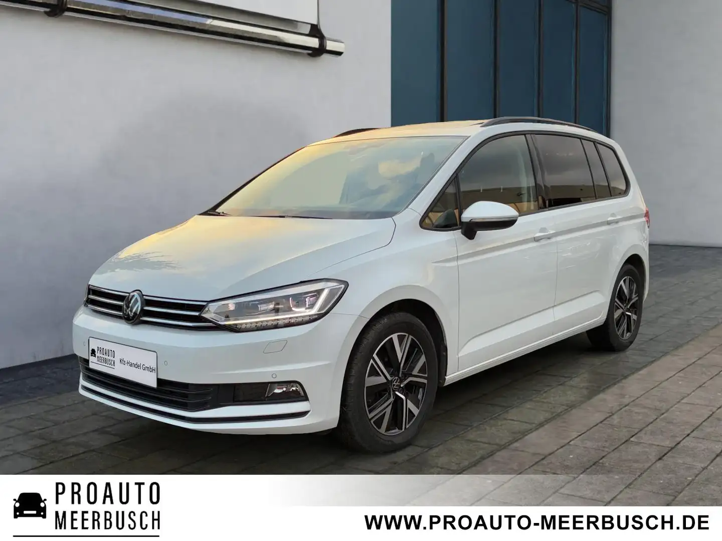 Volkswagen Touran Comfortline ADAPTLED/PANO/MASSAGE/STNDHZNG Weiß - 1
