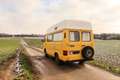 Mercedes-Benz MB 100 Pittoreske gele oldtimer camper MB 100 D - zelf in te schrijven Amarillo - thumbnail 3